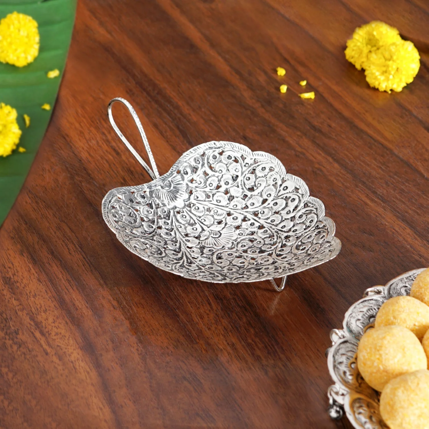 Aaradhya Silver Leaf Platter - Image 6