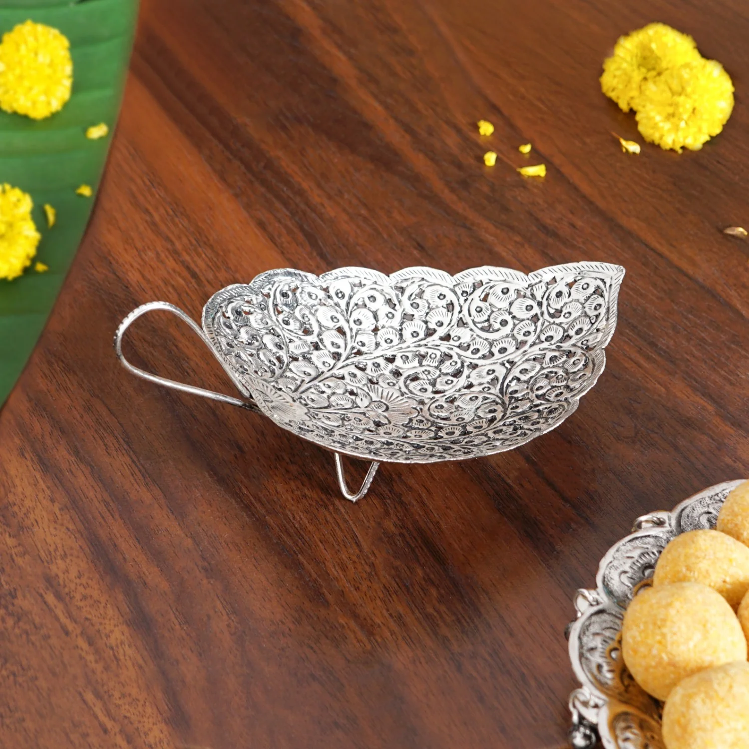 Aaradhya Silver Leaf Platter - Image 8