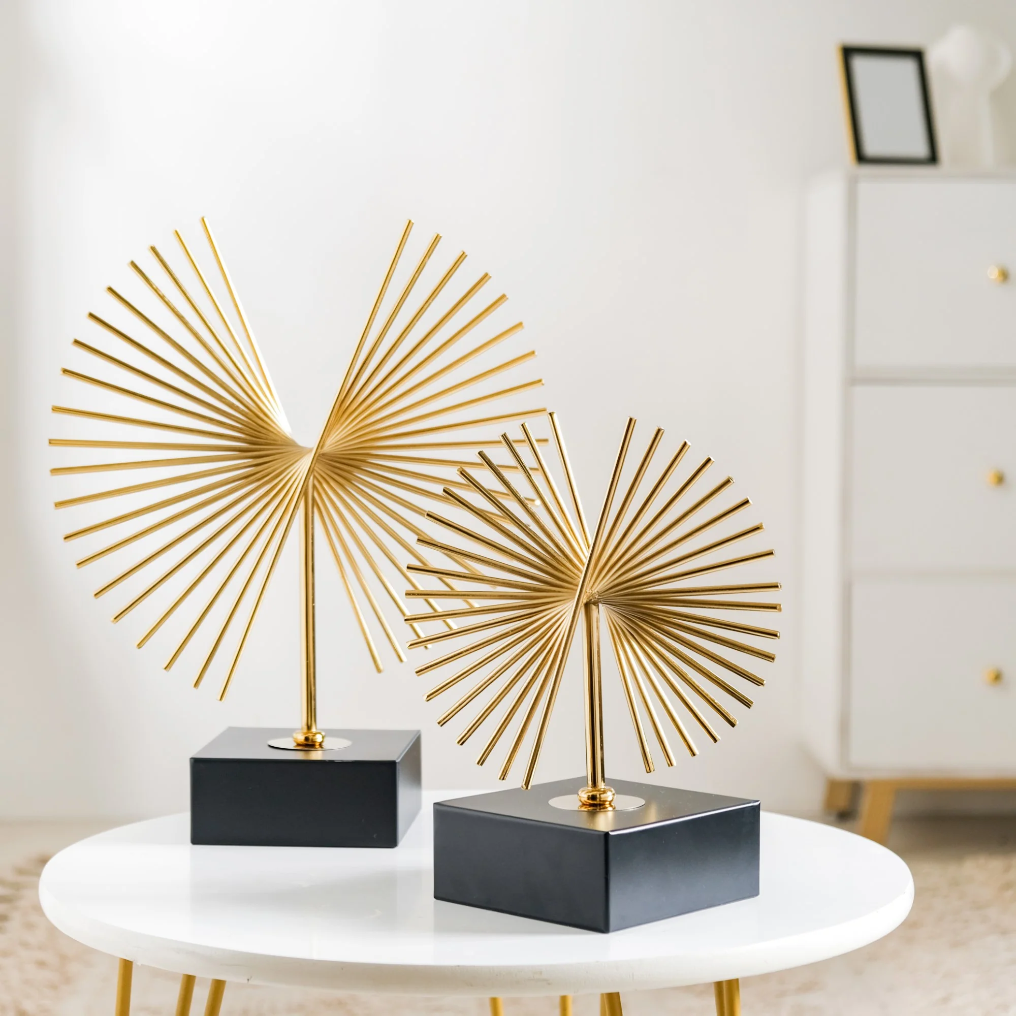 Abstract Radiance Decor Showpiece Gold Large - Image 8