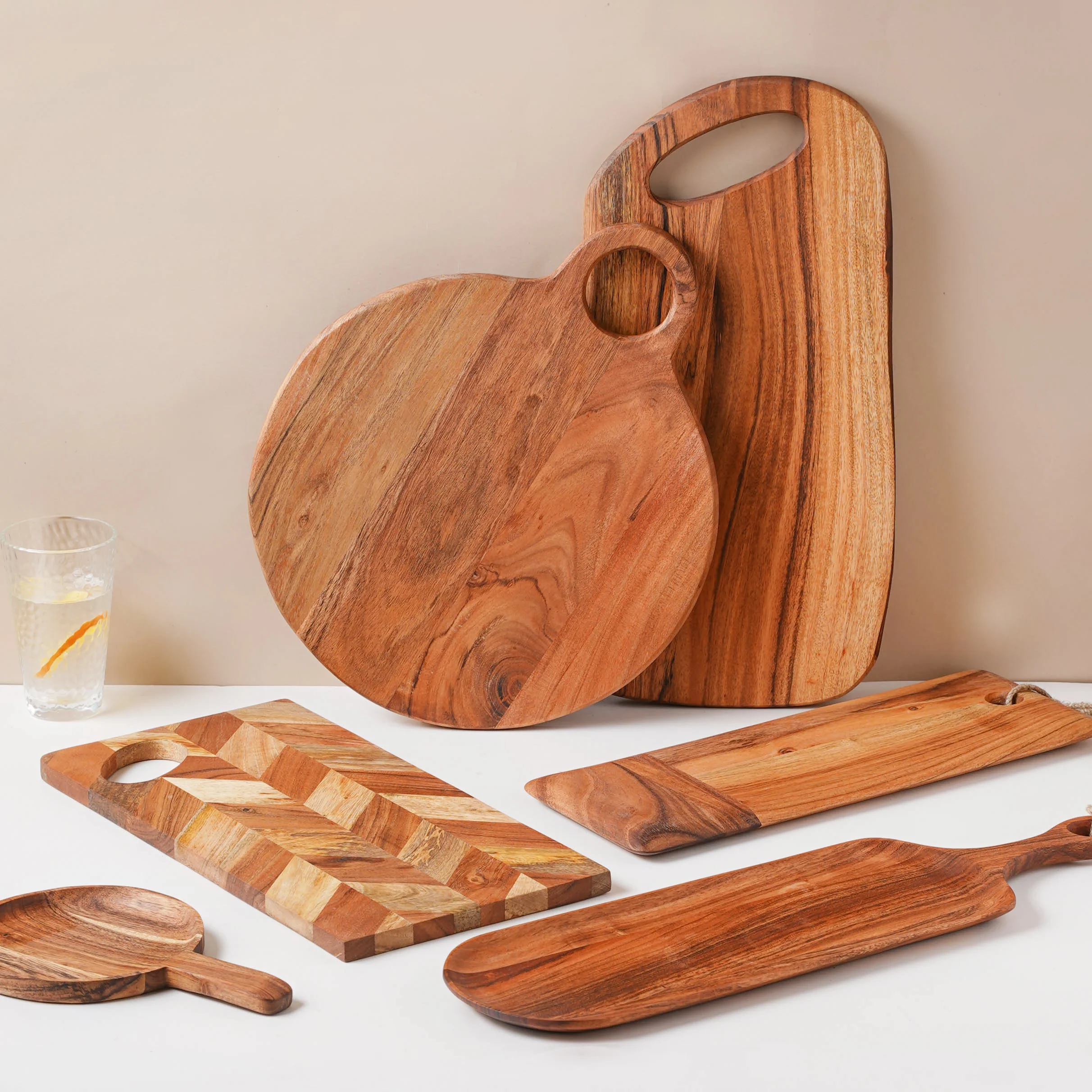 Acacia Farmhouse Platter With Handle 6 inch - Image 8