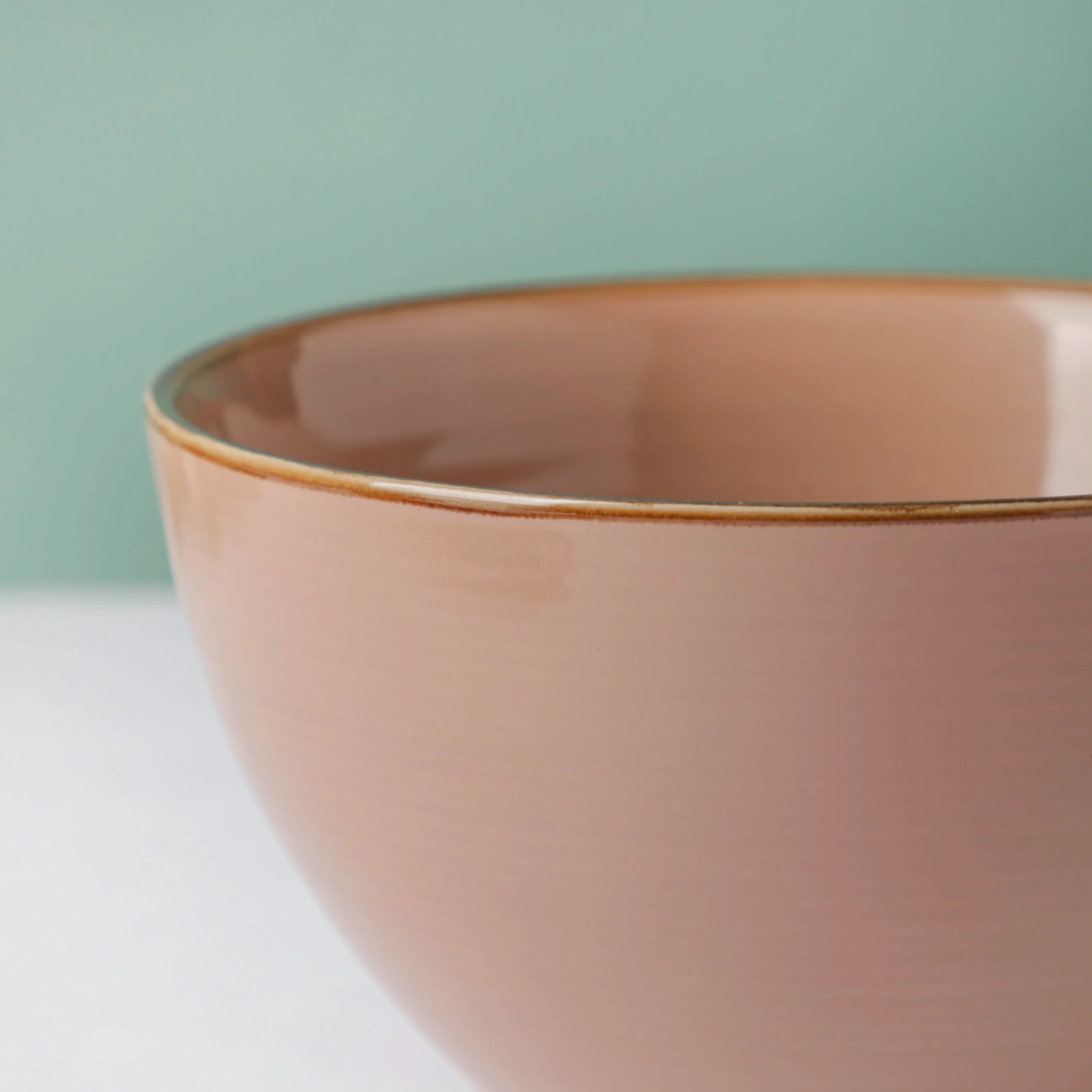 Adora Rimmed Glossy Soup Bowl Pink 550ml - Image 4