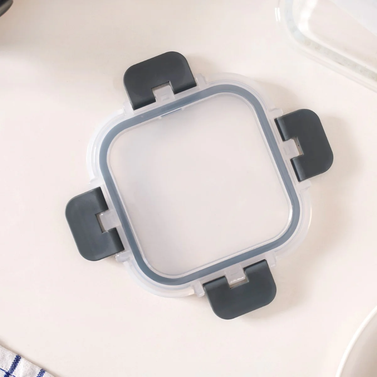 Airtight Glass Food Storage Container Set Of 2 Fluted 300ml - Image 7