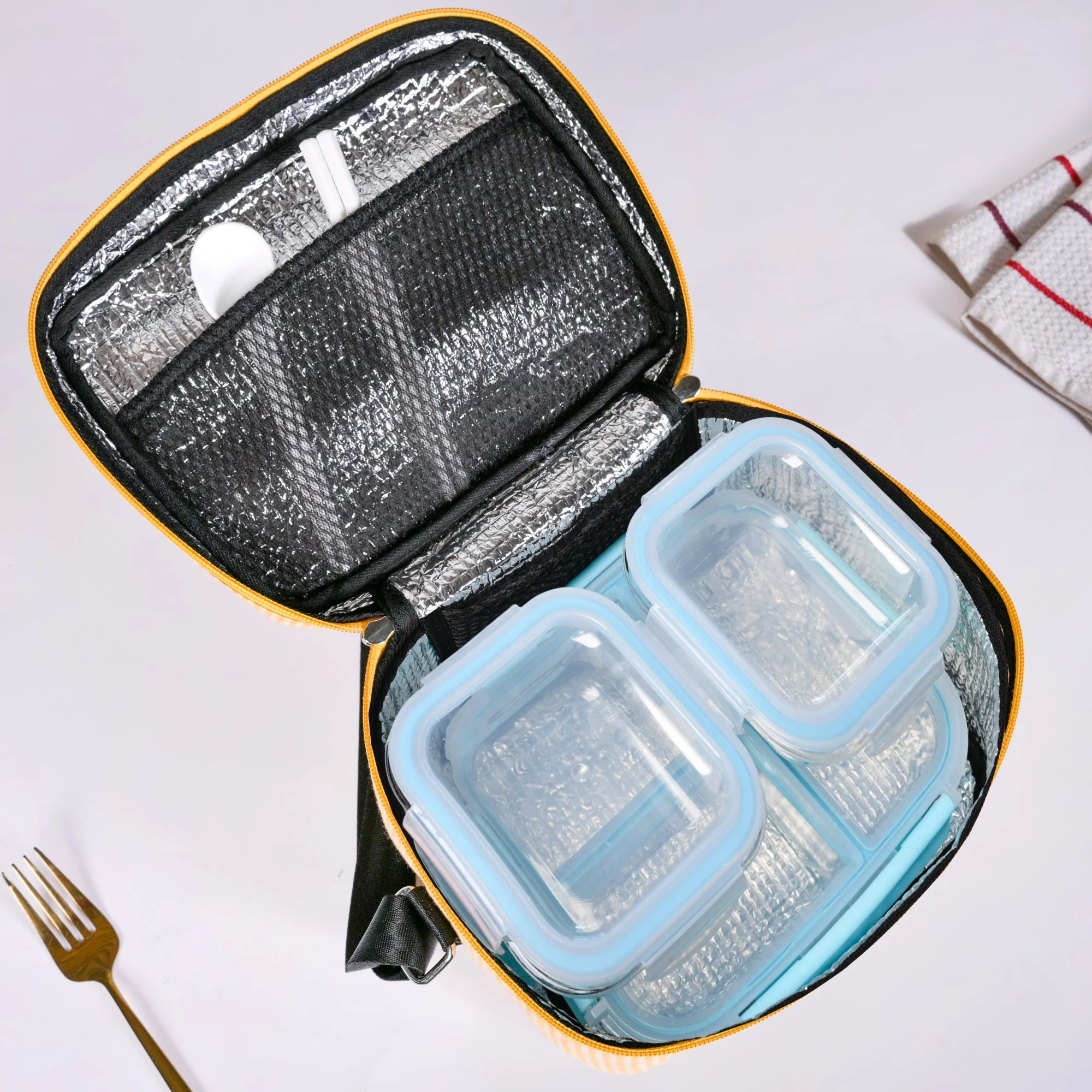 All Fresh Glass Tiffin And Insulated Bag Set Of 4 - Image 3