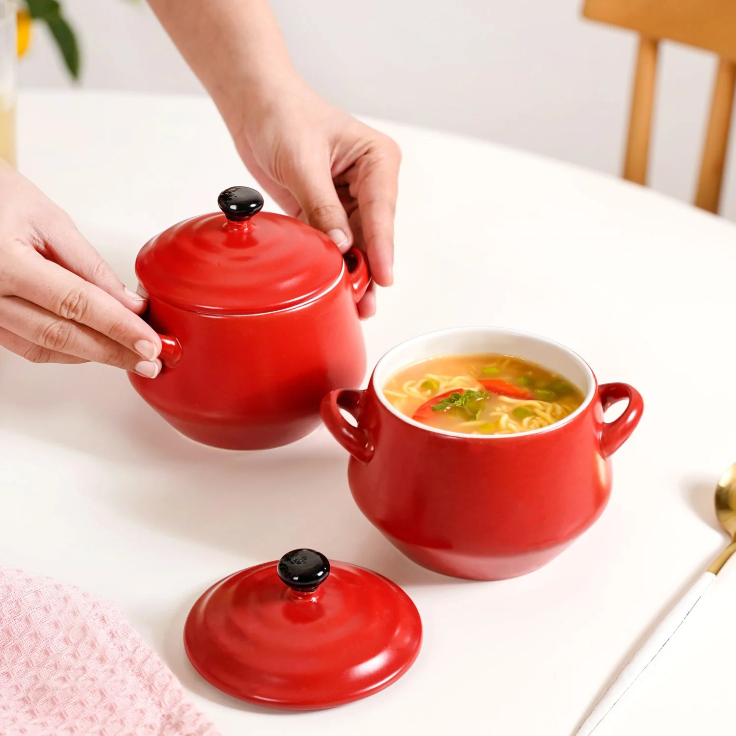 Amara Ceramic Ramen Soup Bowl Set Of 2 Red 450ml - Image 3