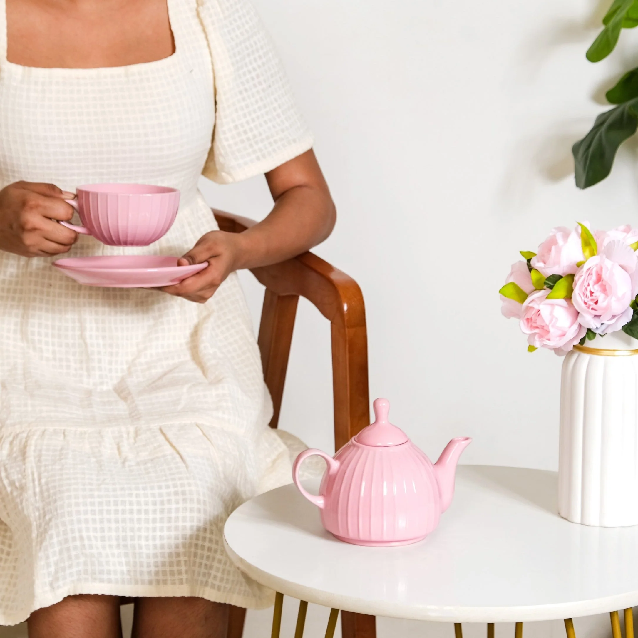 Ambrosia Ceramic Tea Kettle Cup And Saucer Set For 1 Pink - Image 4