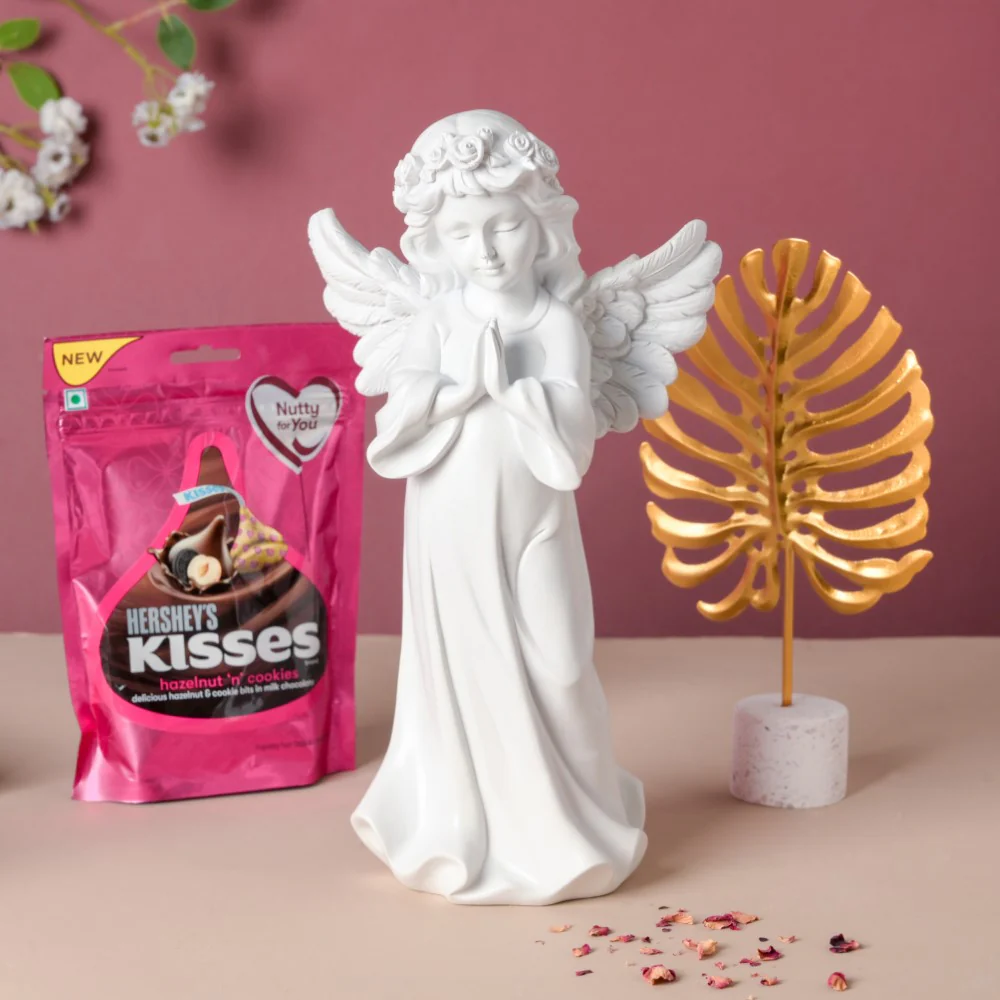 Angel And Leaf Festive Showpiece Hamper Set Of 3