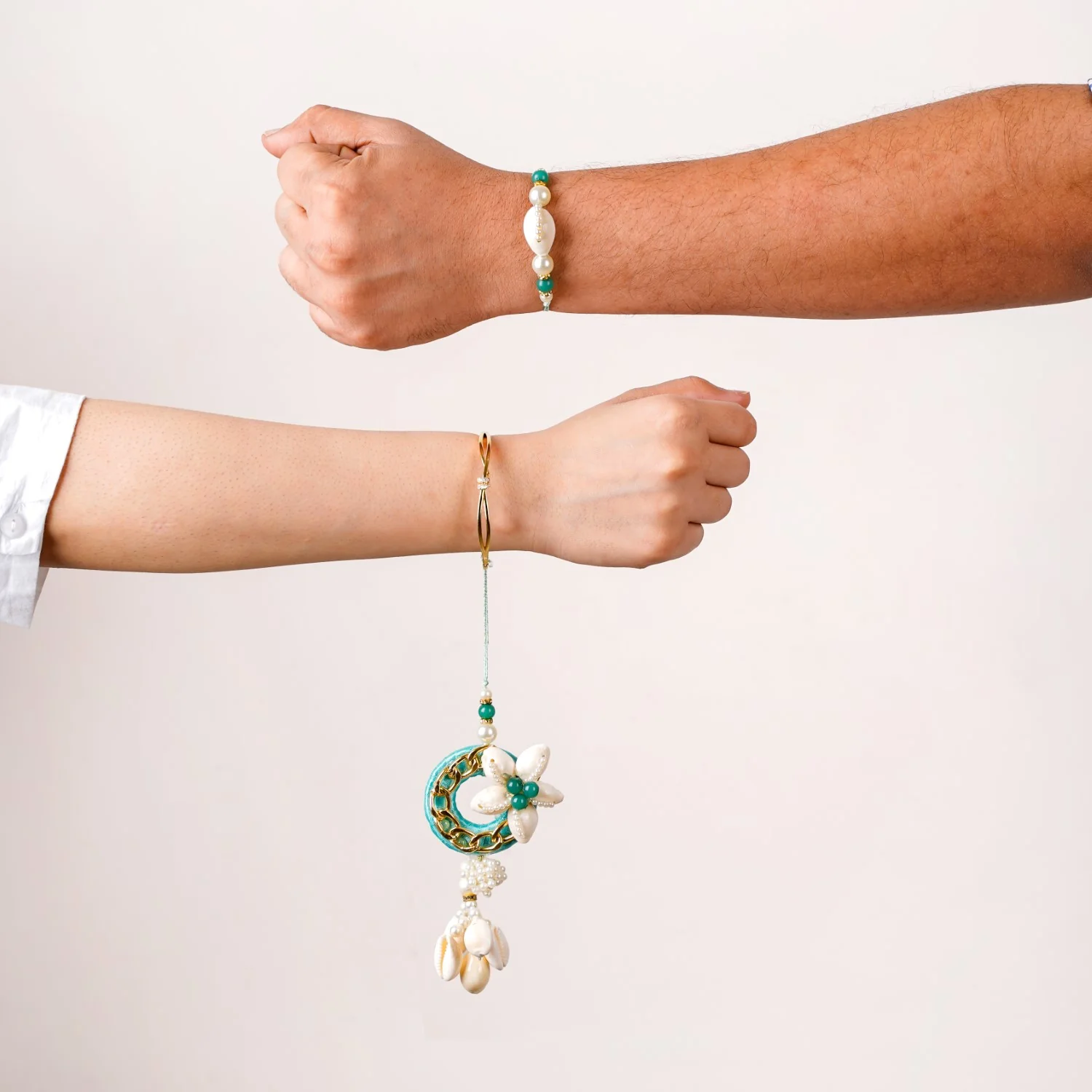 Aqua Shell Lumba Rakhi Set For Bhabhi And Brother - Image 3