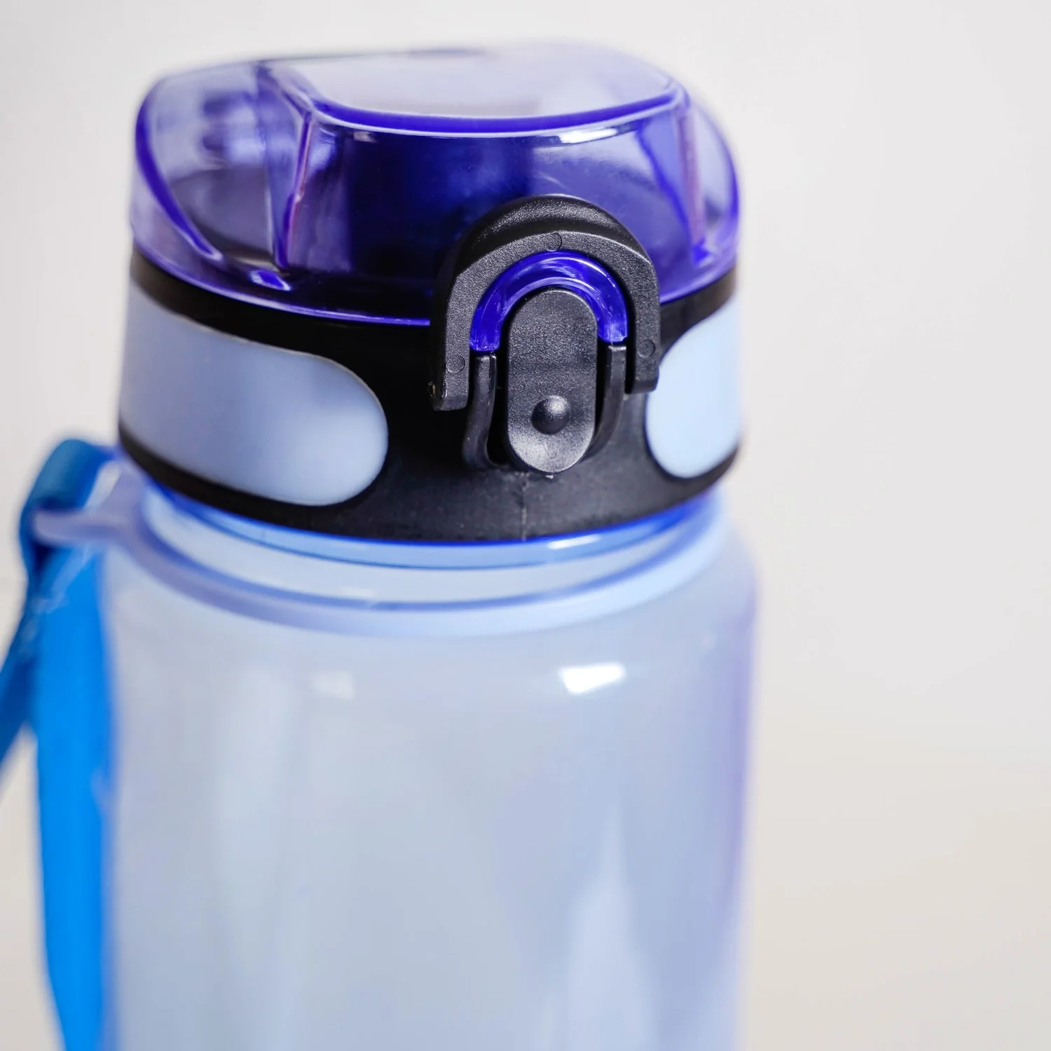 Aqualite Tall Sipper Water Bottle Set Of 2 Blue Jay 1000ml - Image 7