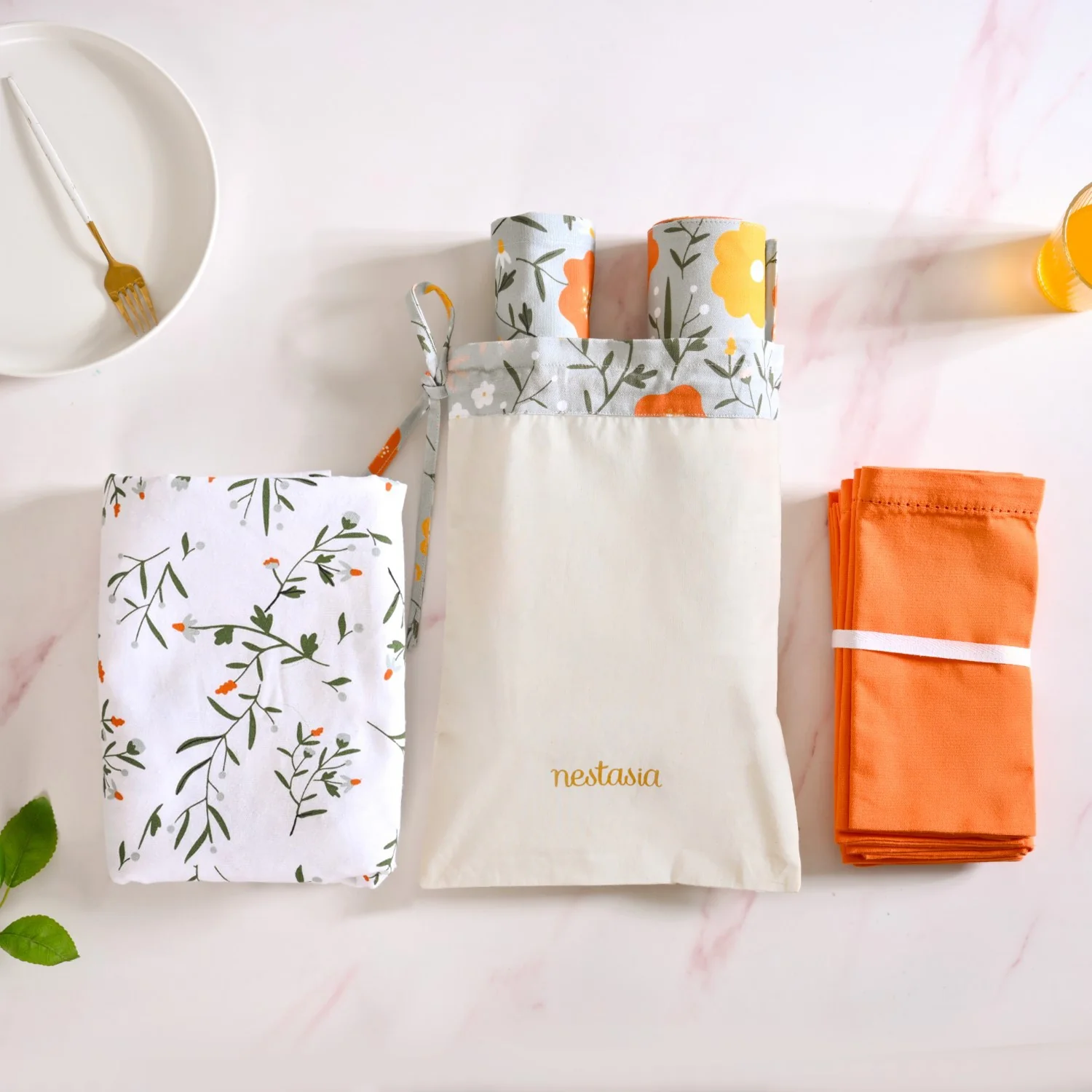 Arancia Complete Table Linen Set With Mats Napkins Runners And Table Cloth - Image 9