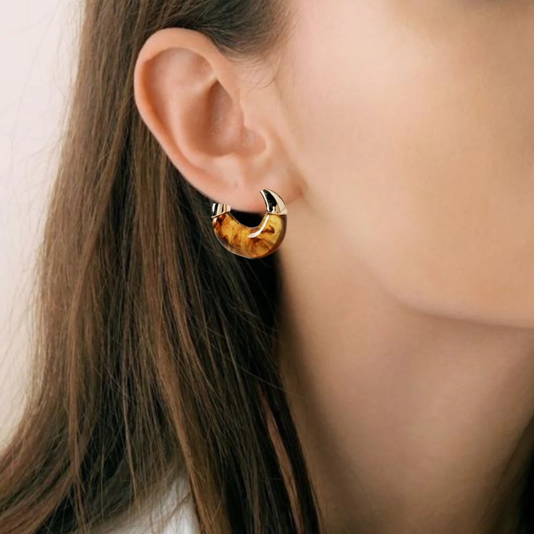 Arc Huggie Hoops Amber - Image 5