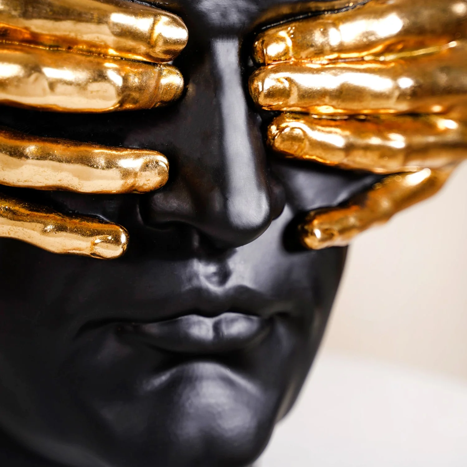 Art Face Showpiece Black And Gold - Image 8