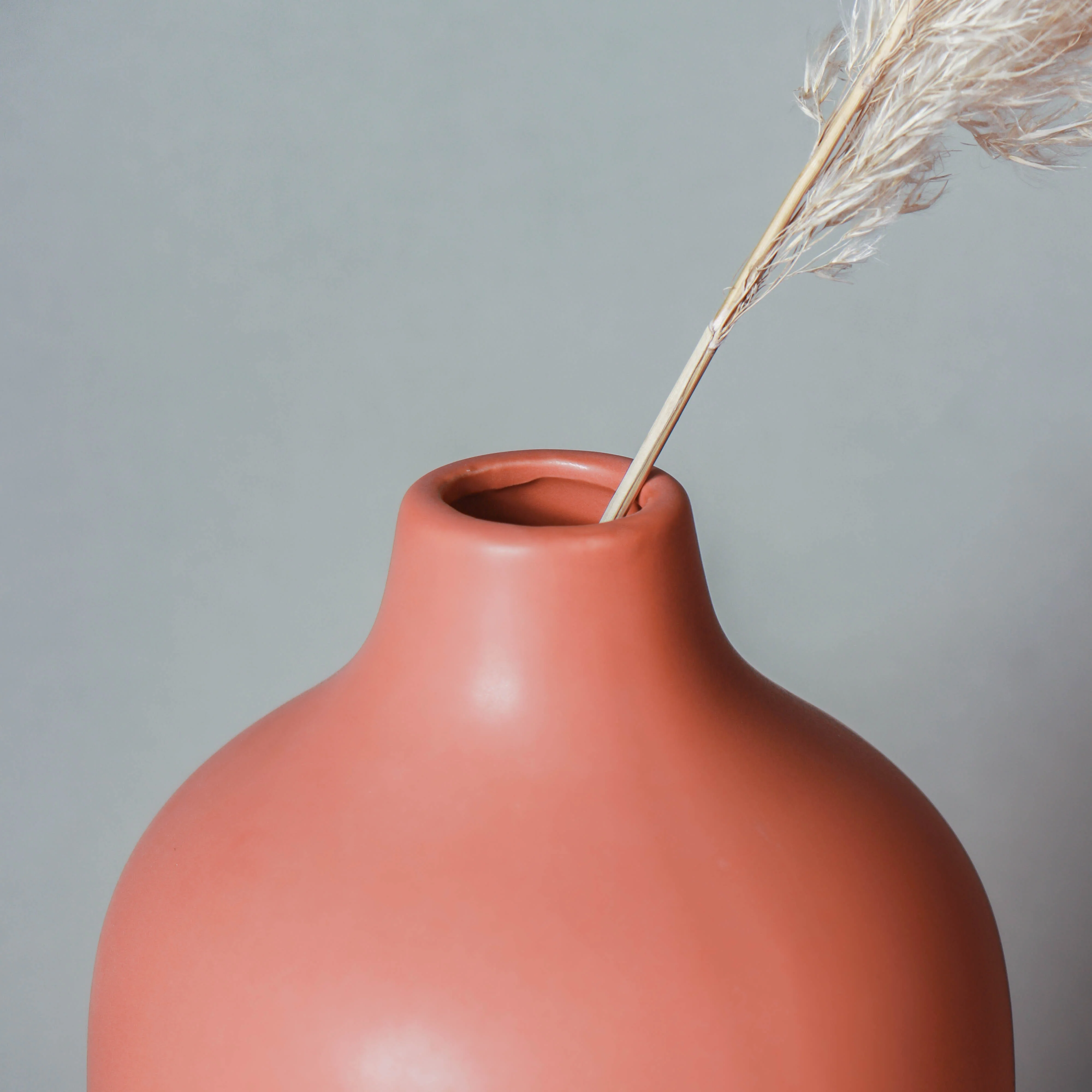 Artistic Face Vase Large - Image 5