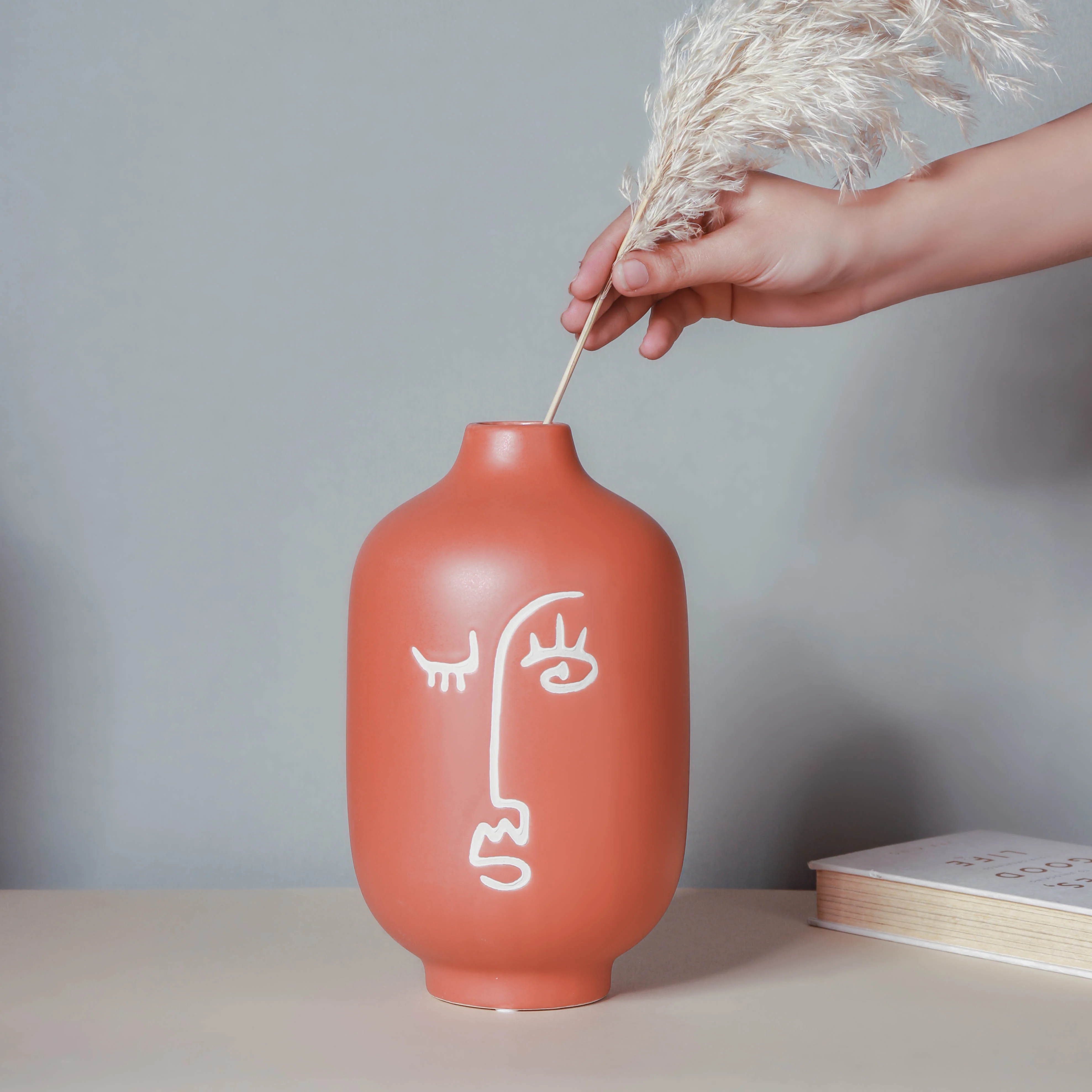 Artistic Face Vase Small - Image 3