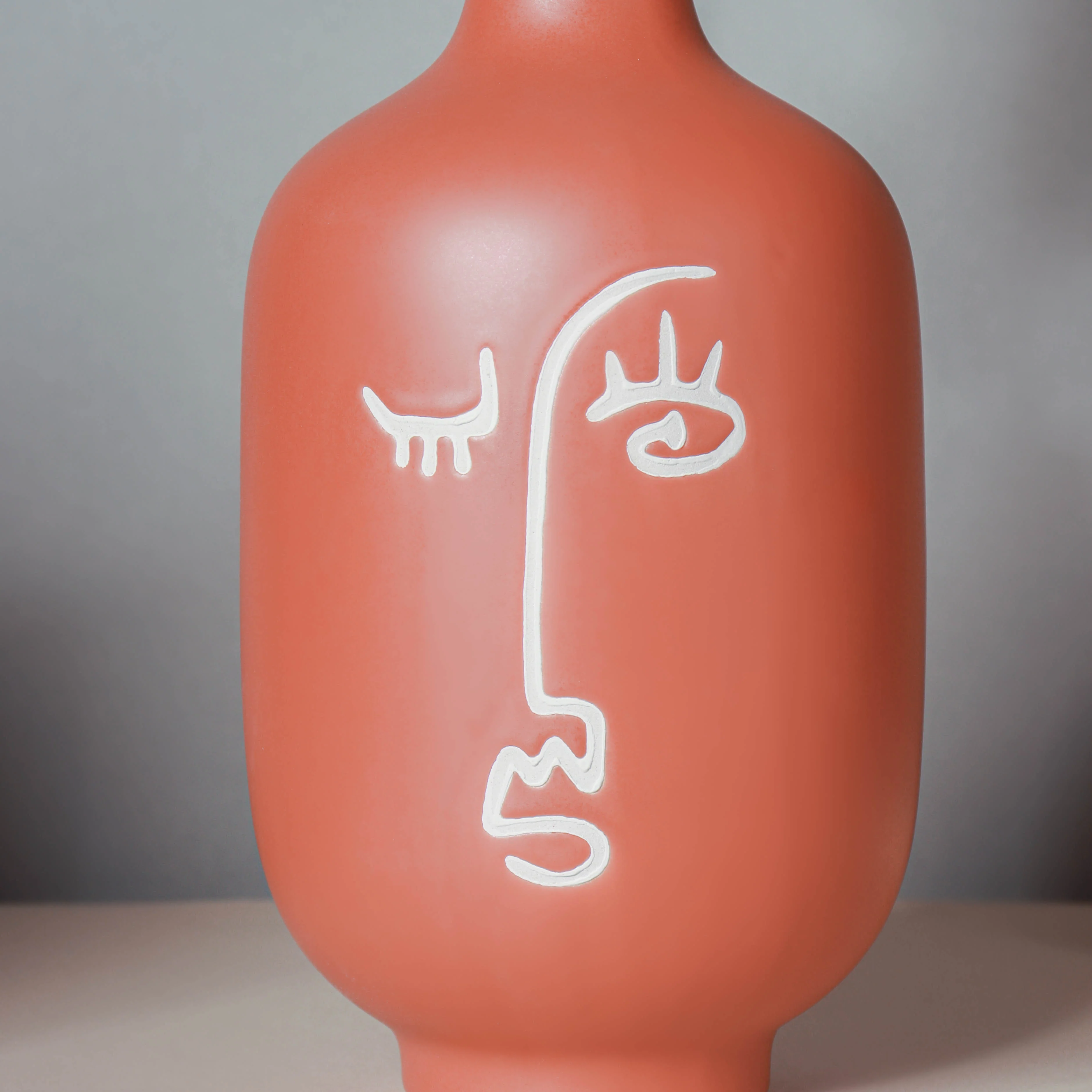 Artistic Face Vase Small - Image 6