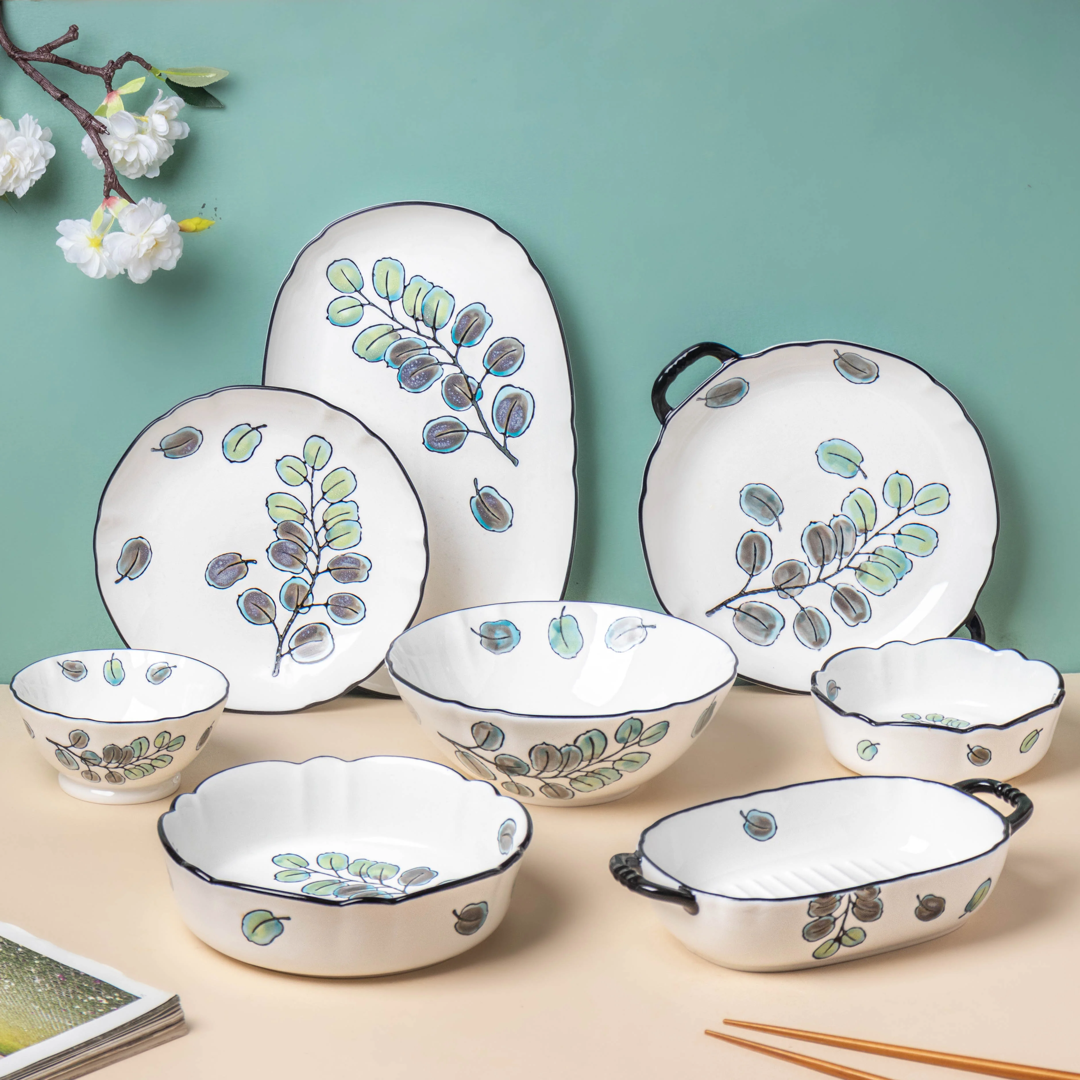 Aspen Leaves Plate With Handles 8.5 Inch - Image 8