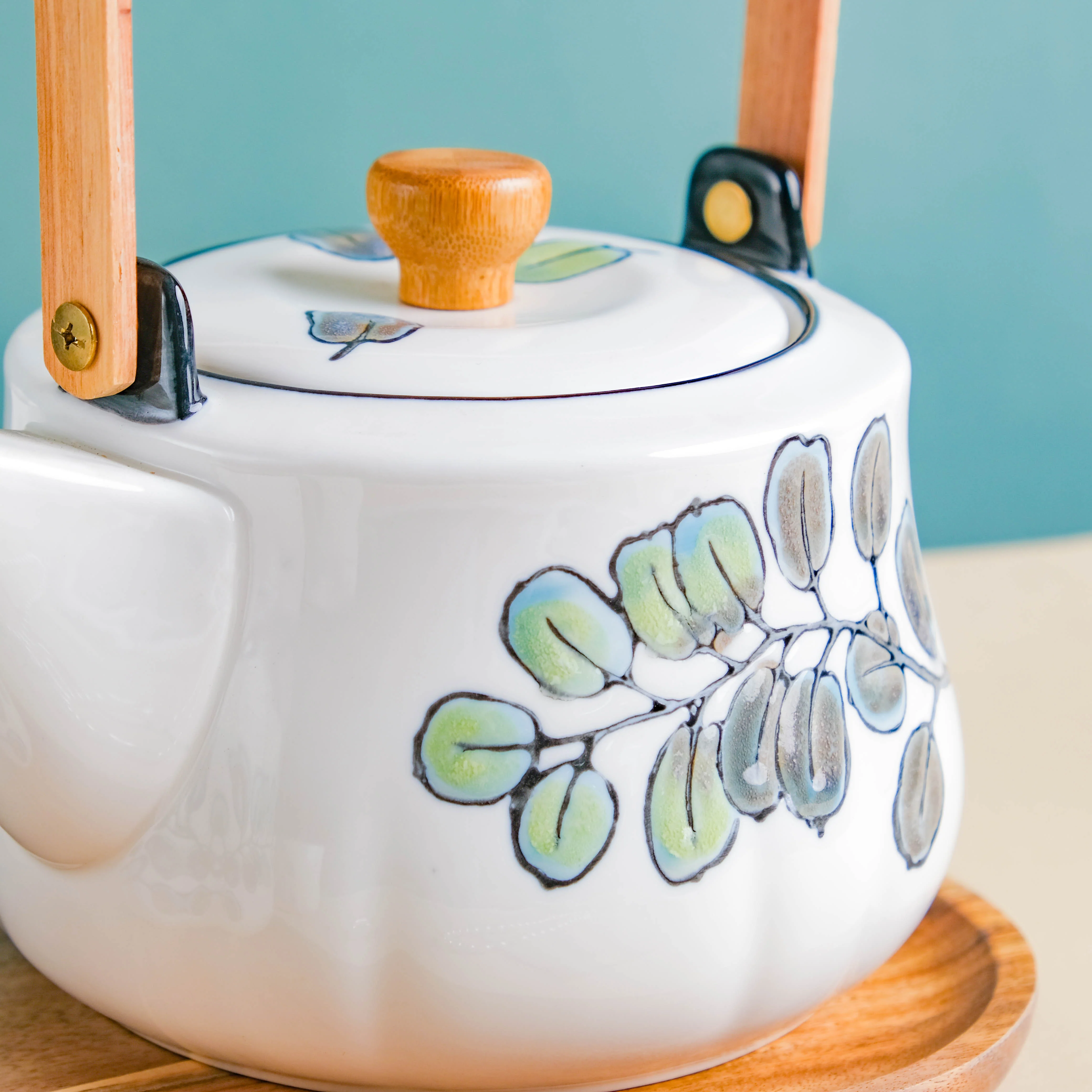 Aspen Leaves Tea Set With Wooden Tray - Image 9