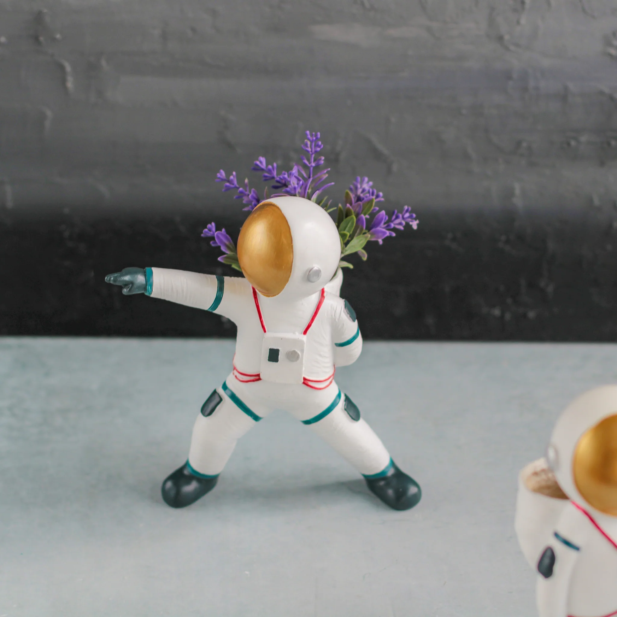 Astronaut Planter - Image 6