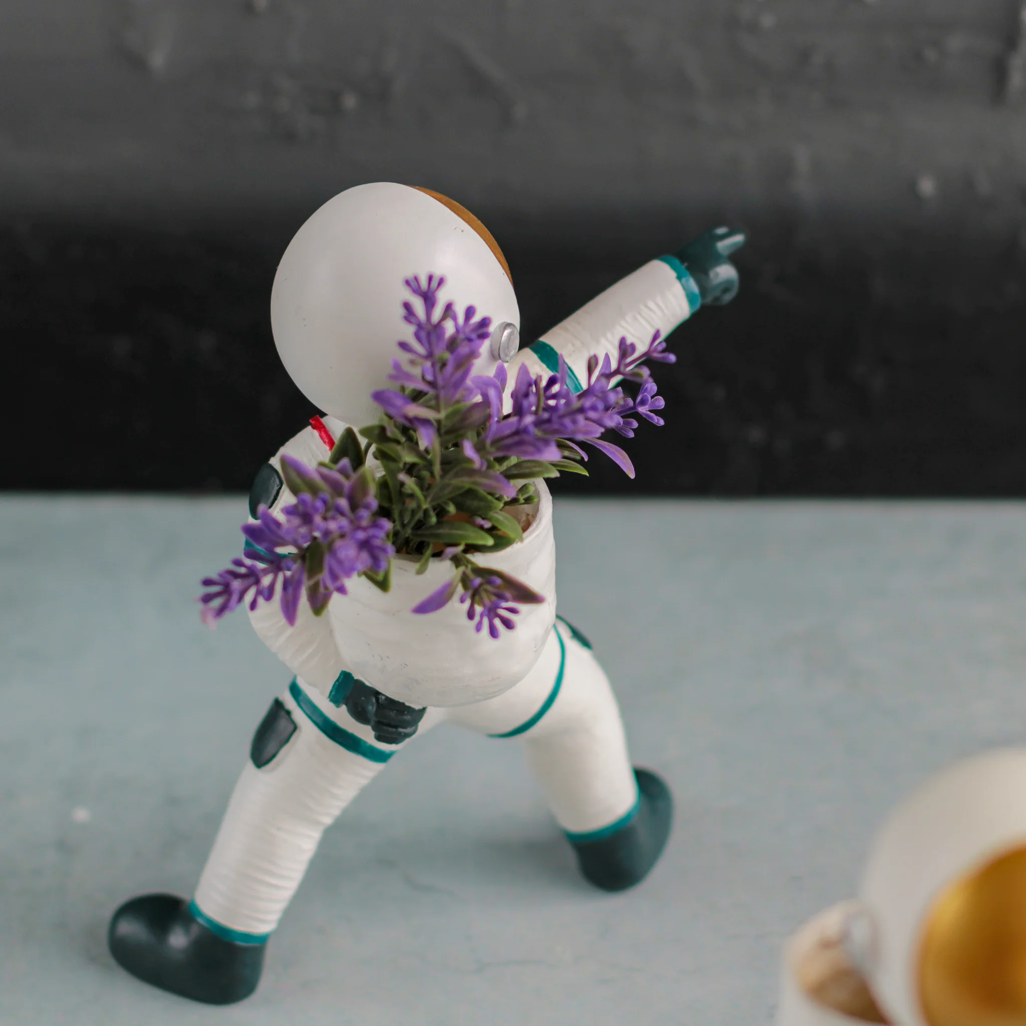 Astronaut Planter - Image 7