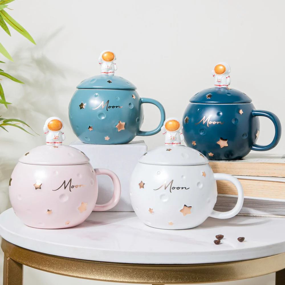 Astronaut Starry Mug With Lid And Spoon Pink 350 ml - Image 7