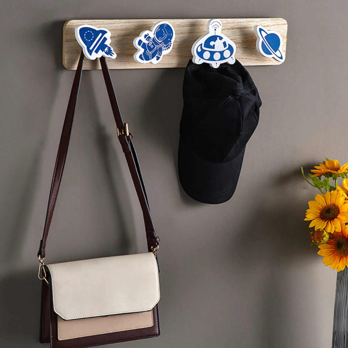 Astronaut Wall Hook - Image 9