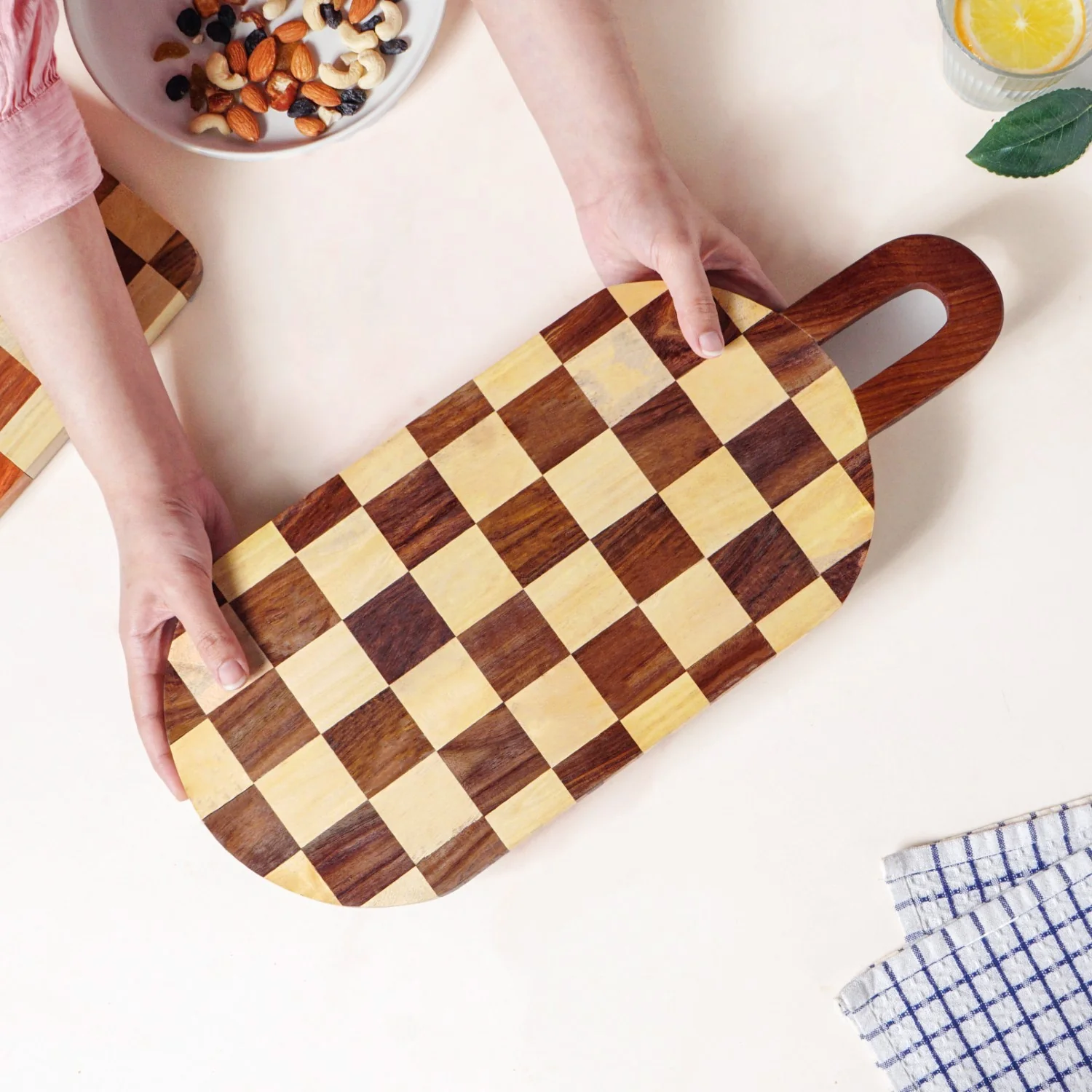 Atelier Serve And Slice Checkered Capsule Cheese Board 47x20cm - Image 2