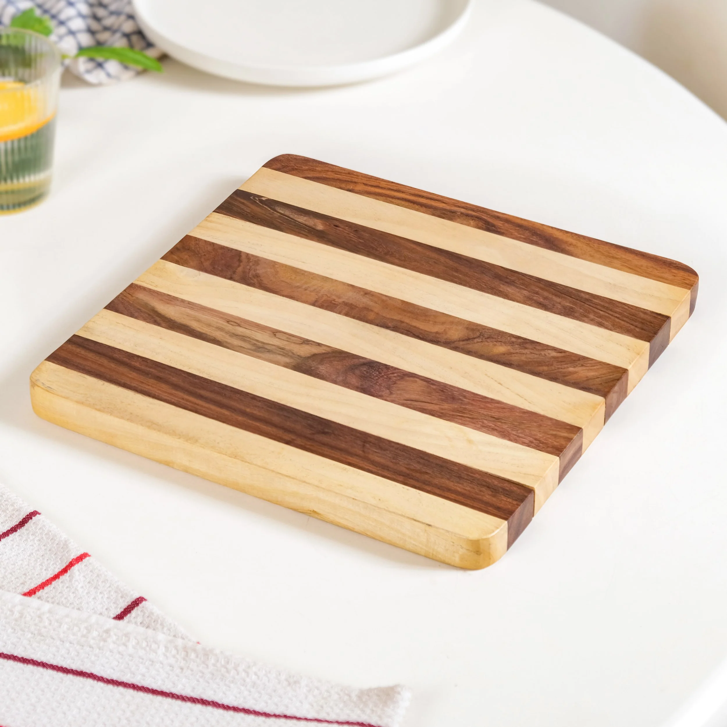 Atelier Square Serve And Slice Board 30x30cm - Image 7