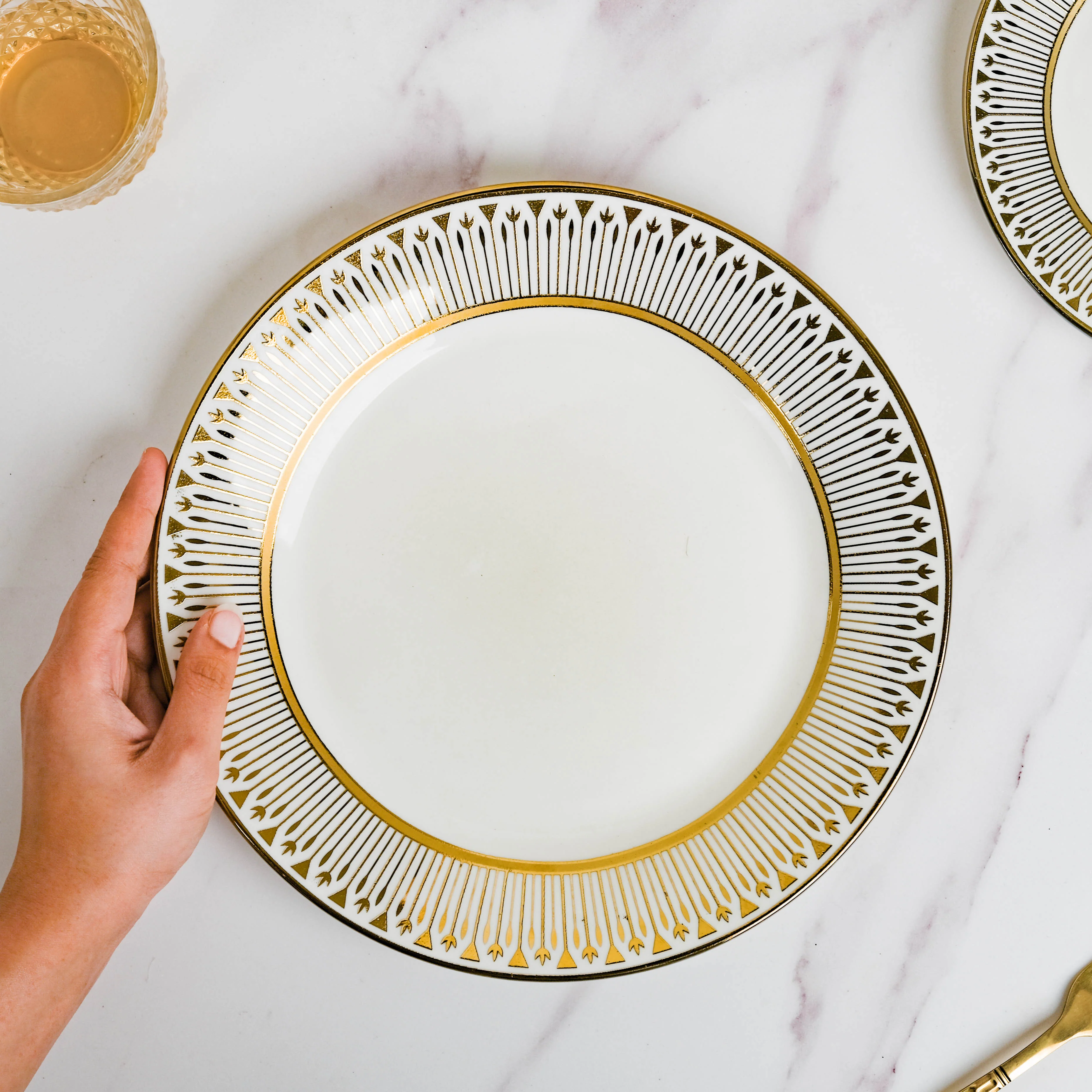Aurelea Abstract Dinner Plate - Image 2