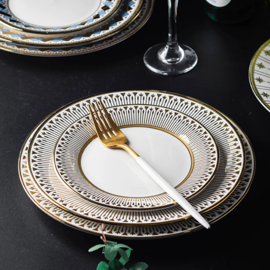 Aurelea Abstract Snack Plate - Image 10
