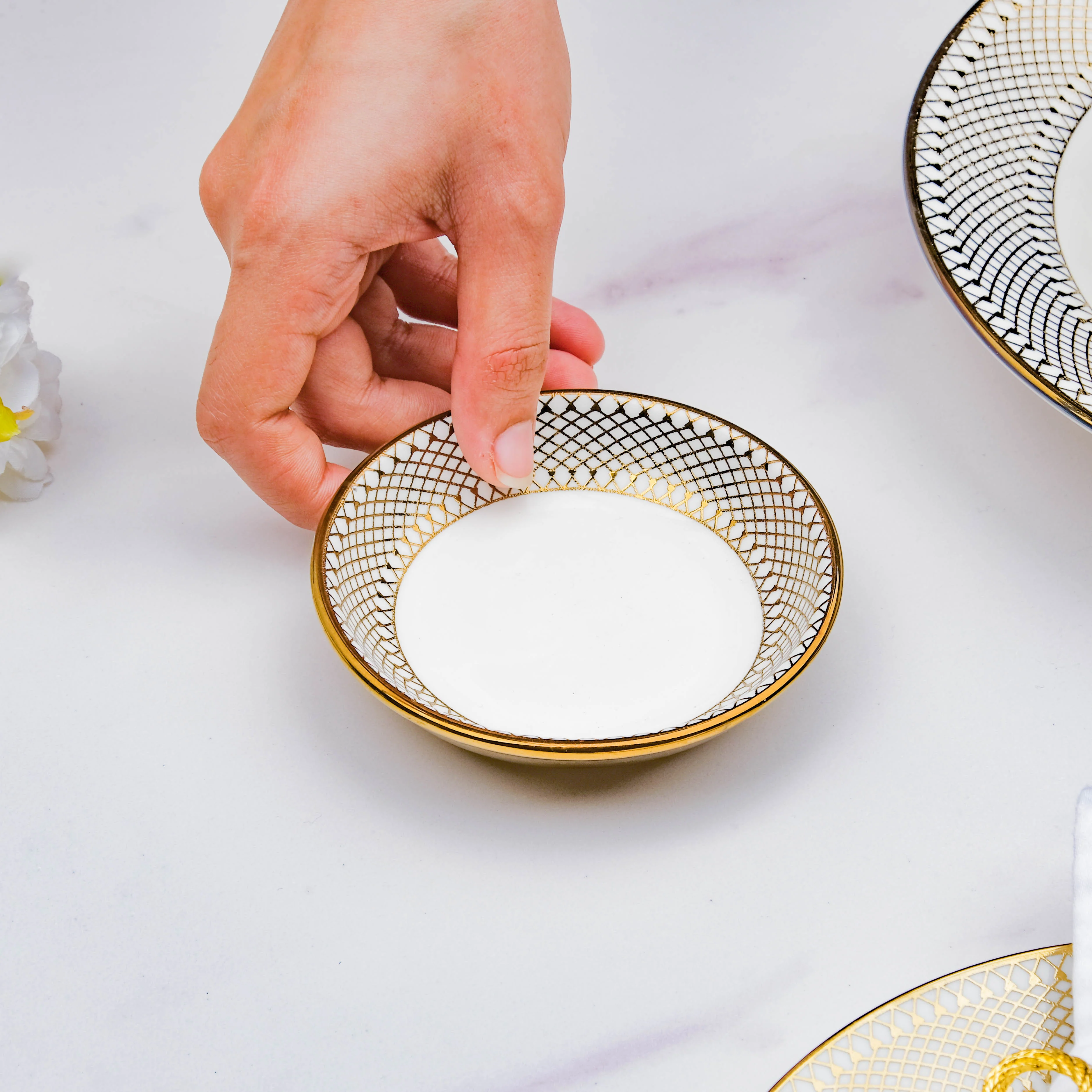 Aurelea Dessert Plate - Image 2