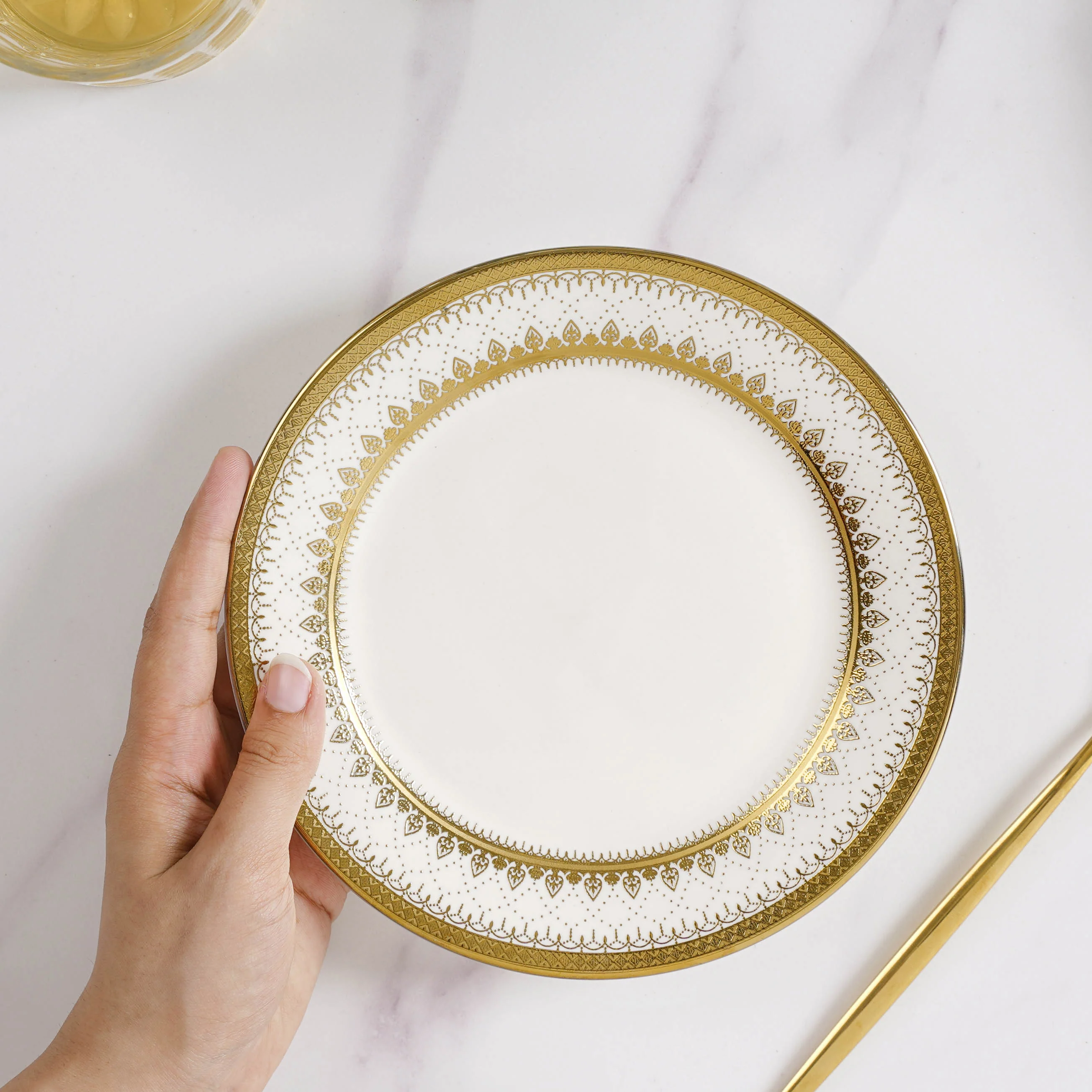 Aurelea Festive 27 Piece Dinner Set For 6 - Image 10