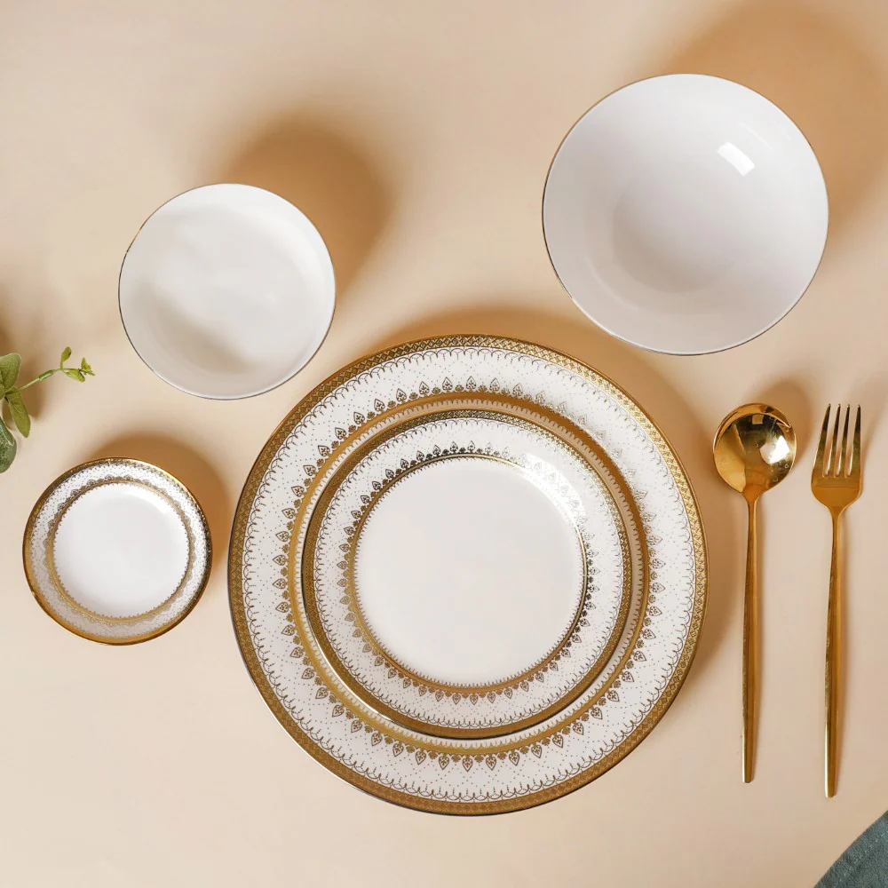 Aurelea Festive 27 Piece Dinner Set For 6 - Image 2