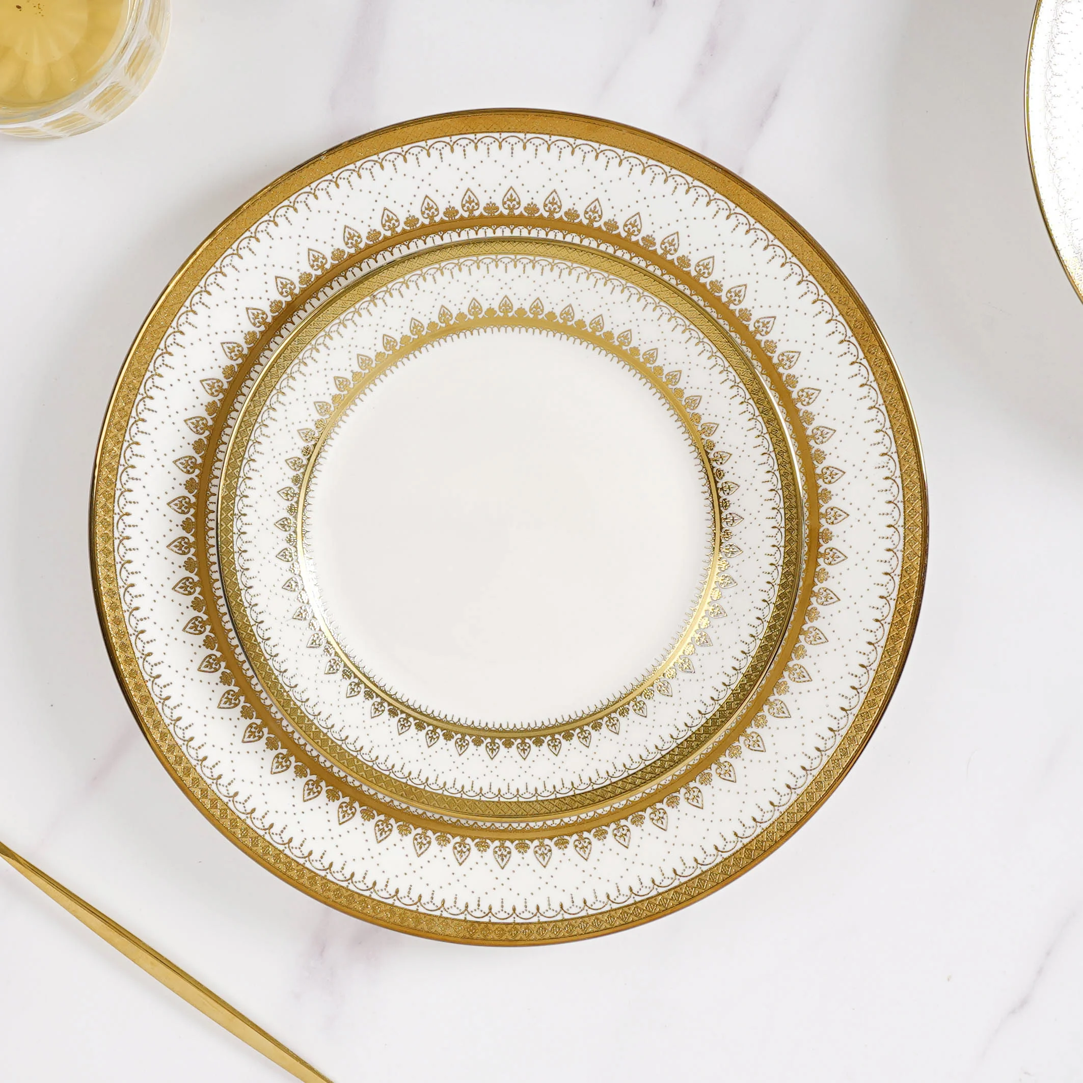 Aurelea 33 Piece Dinnerware For 6 - Image 8