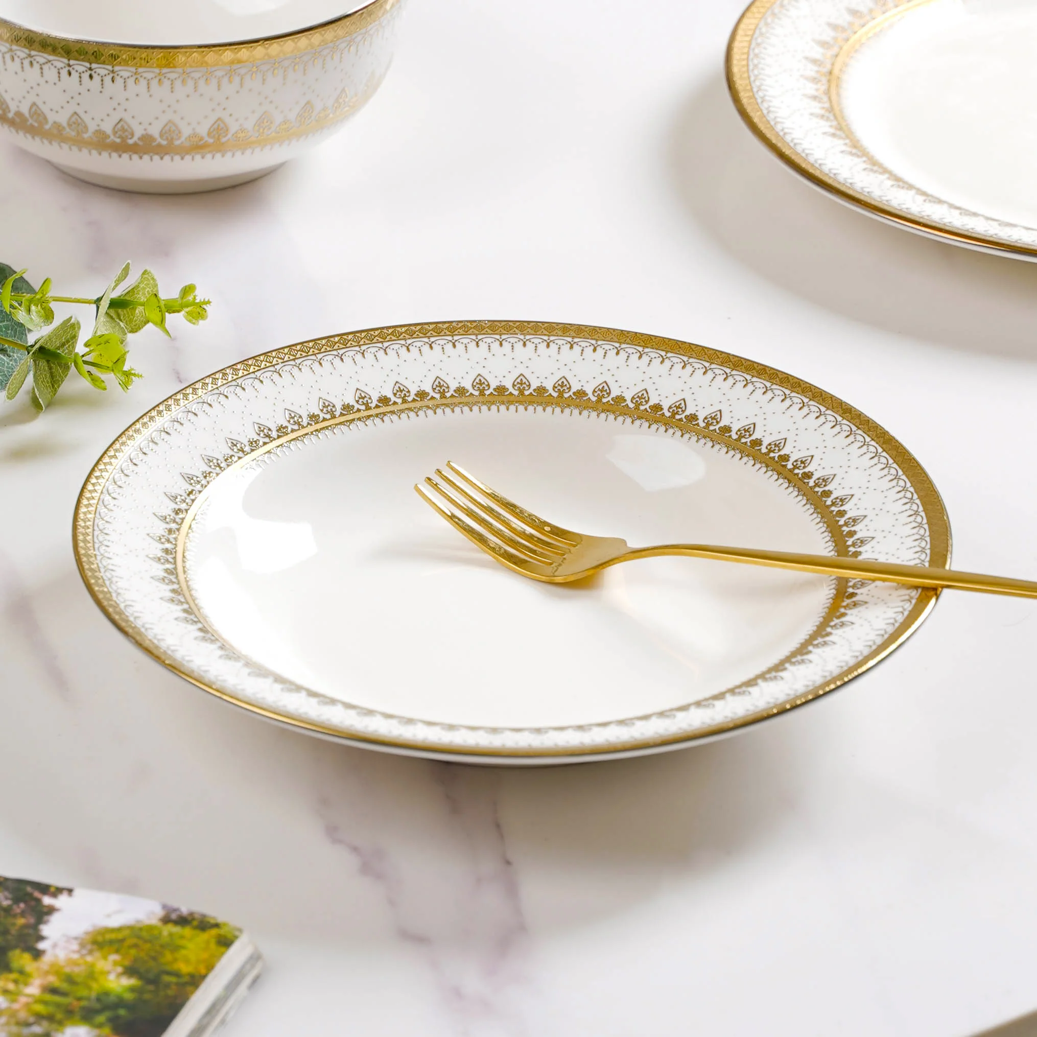 Aurelea Festive Pasta Plate - Image 4