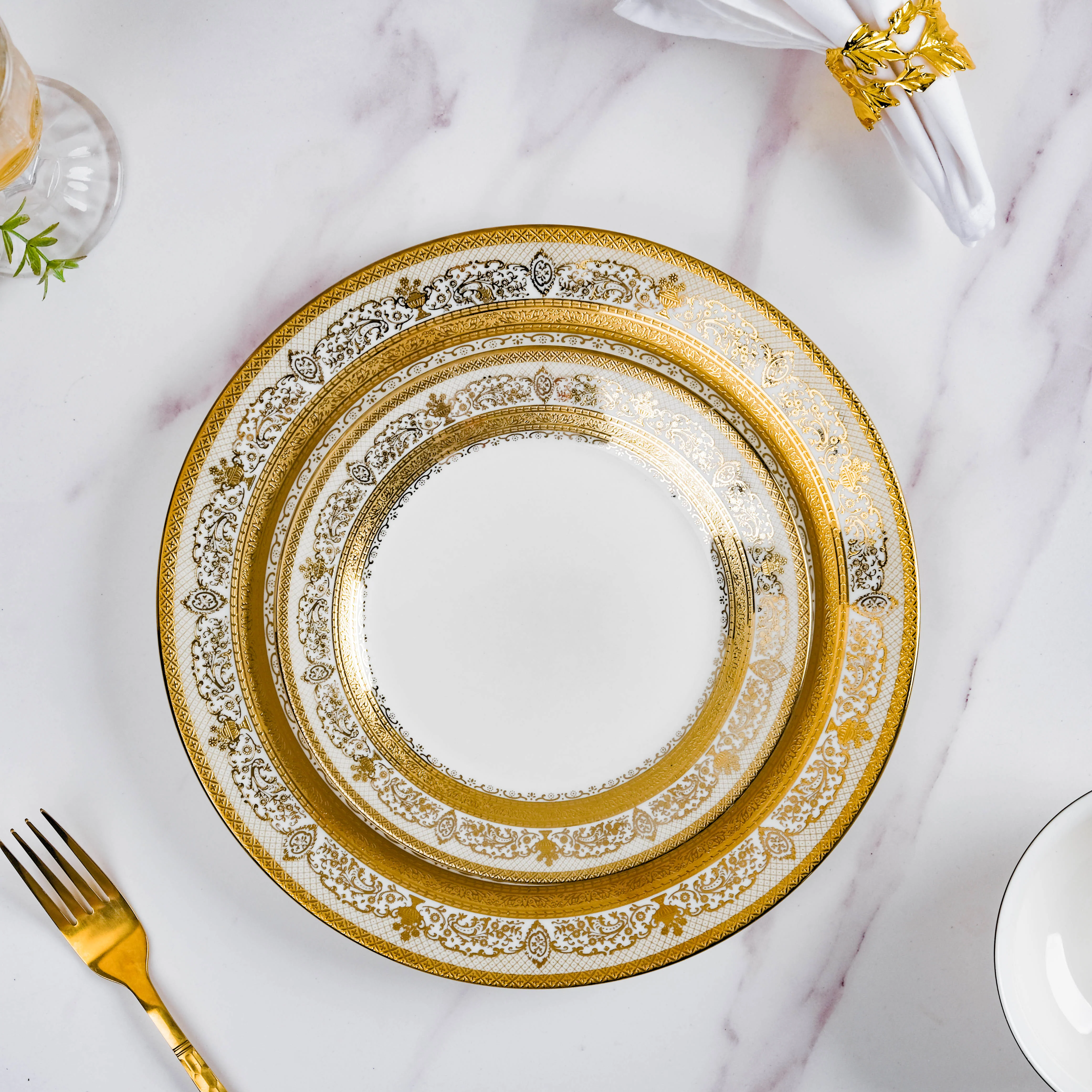 Aurelea Vintage Salad Plate - Image 8