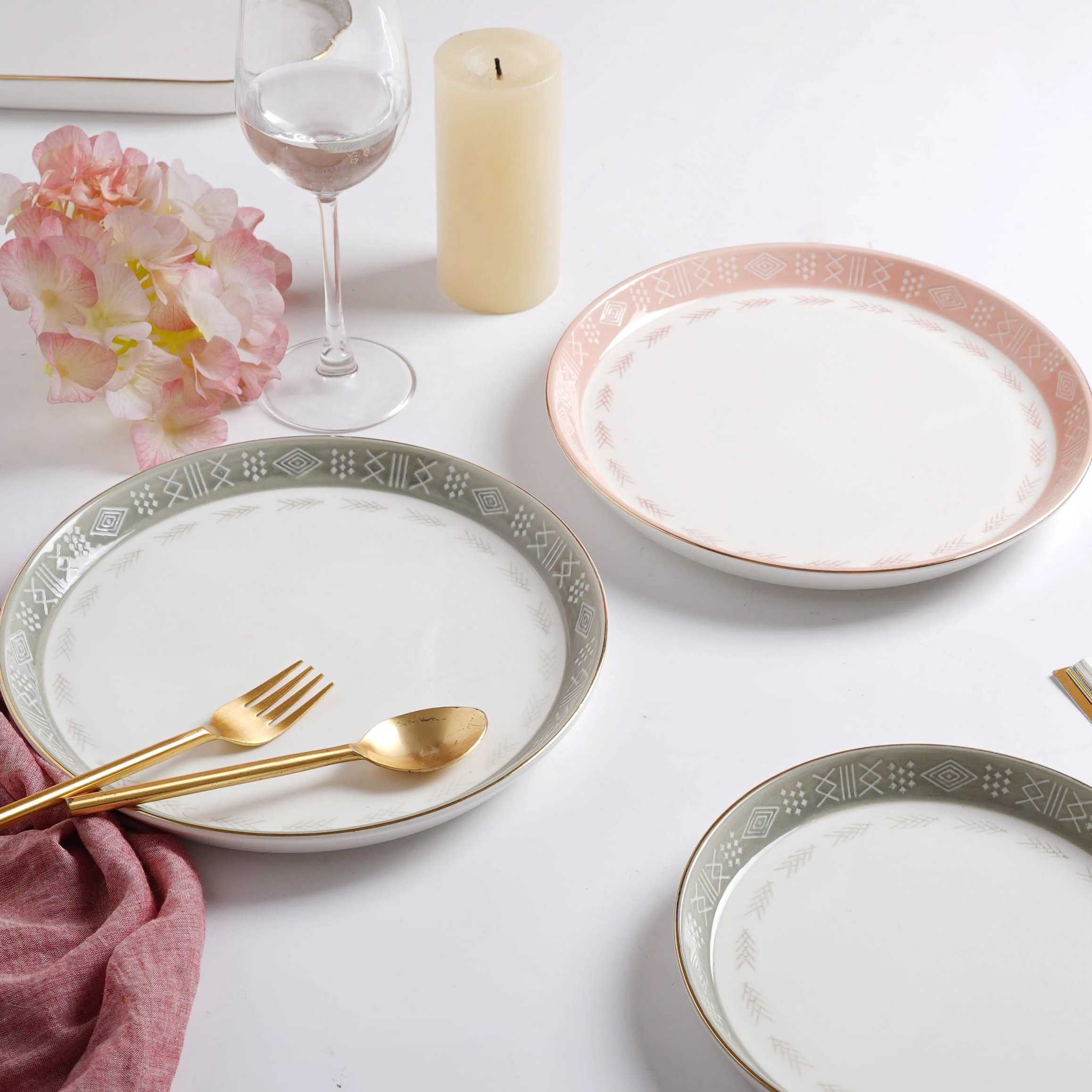 Azo Dinner Plate - Image 4