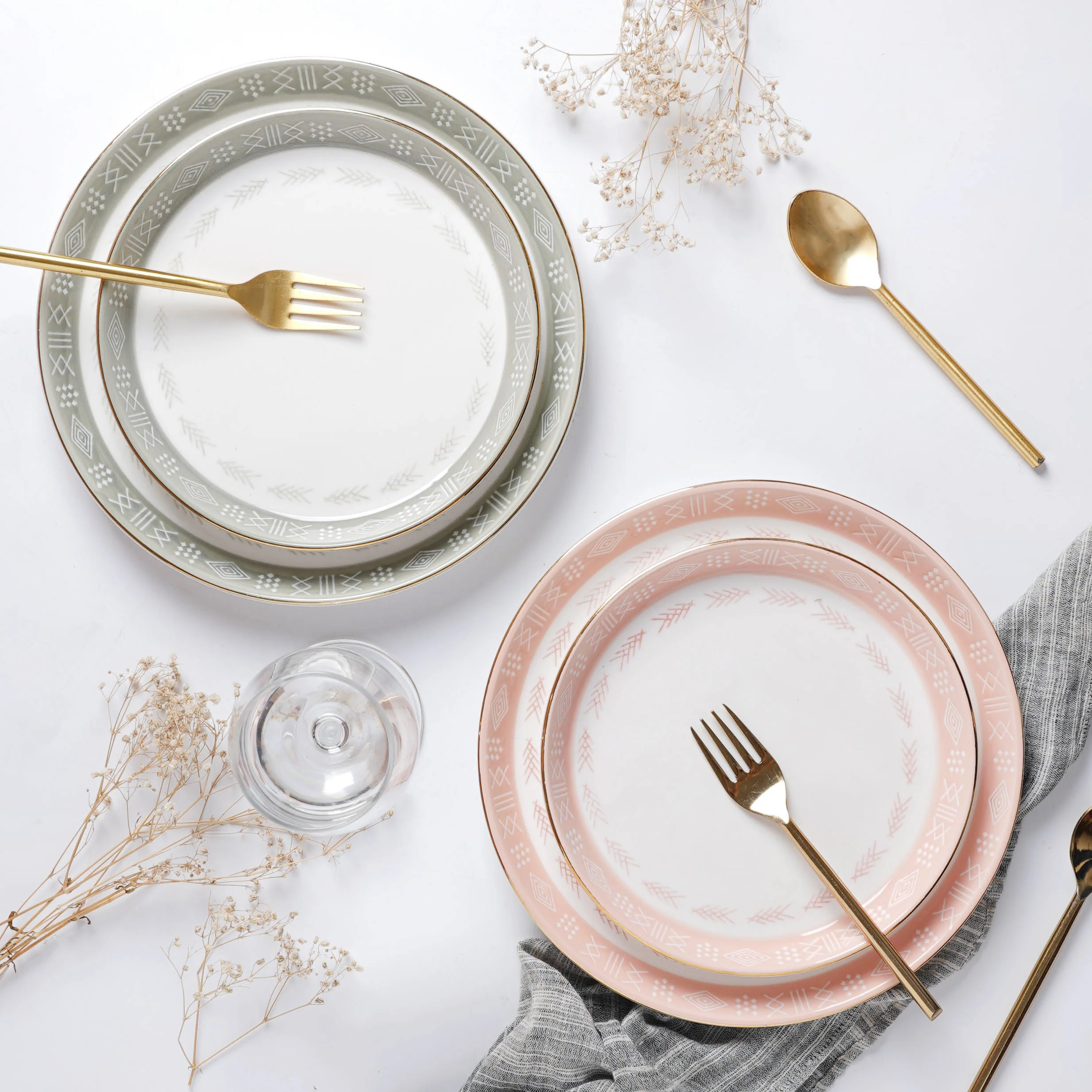 Azo Dinner Plate - Image 9