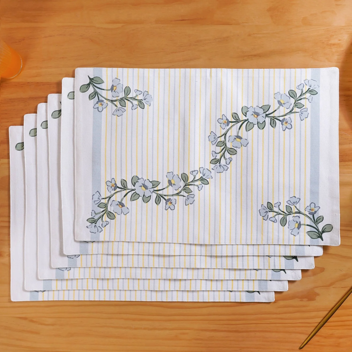 Azzurro Classic Table Place Mat, Runner and Napkin Set - Image 3