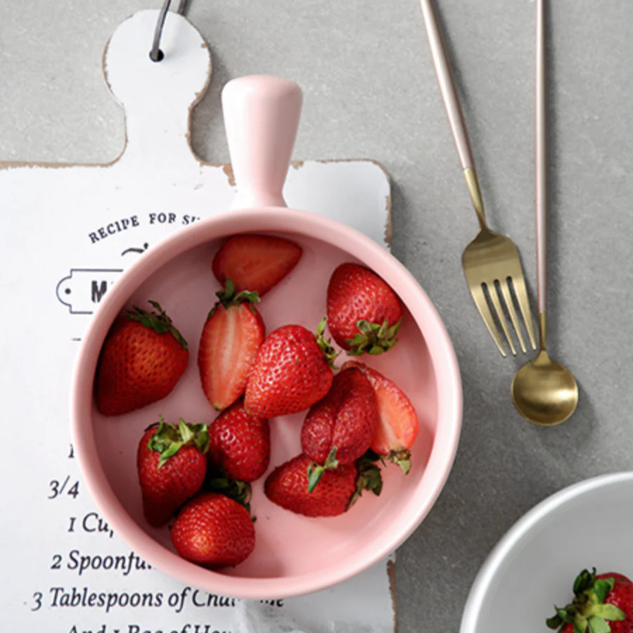 Baking Bowl with Handle Pink - Image 3