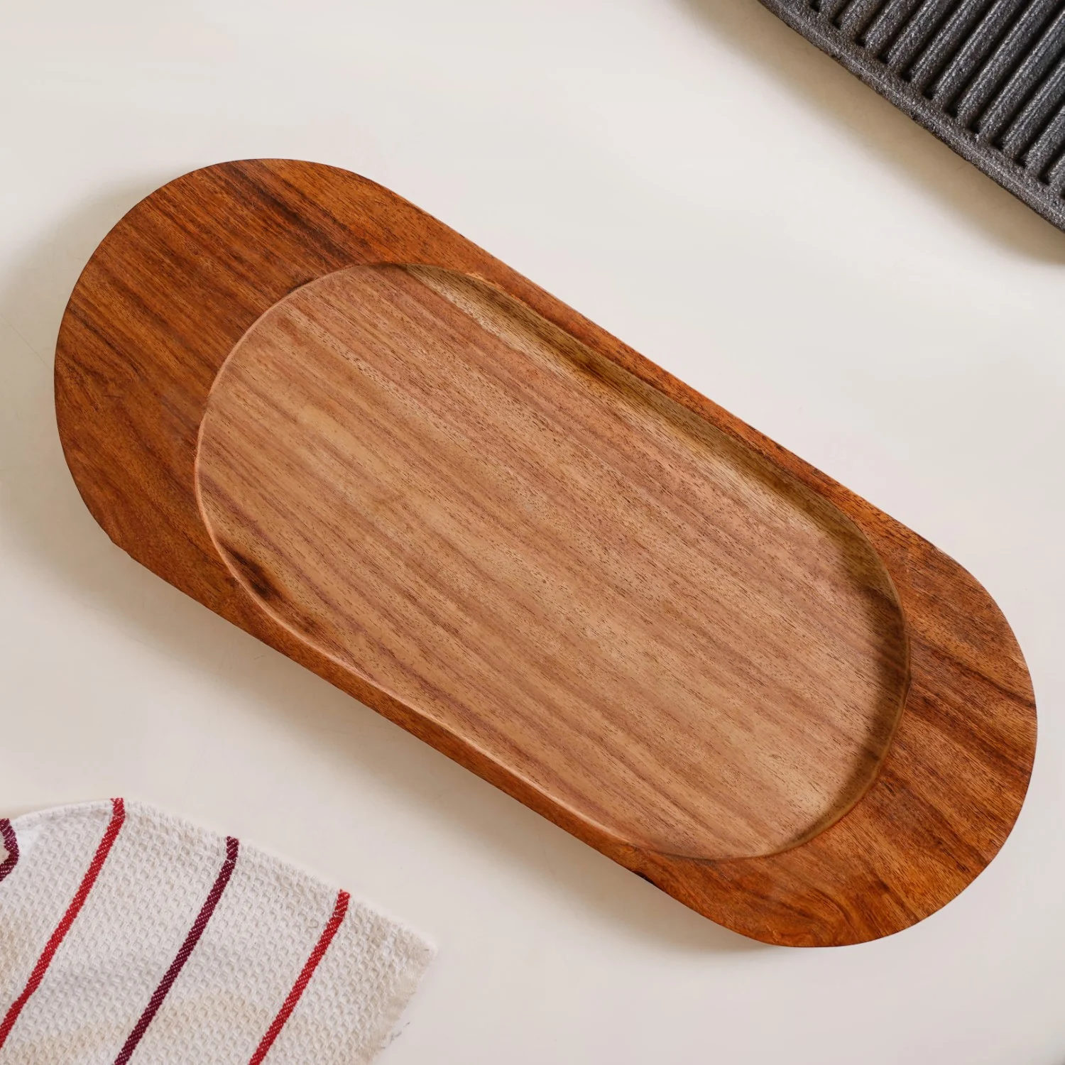 Barbecue Grill Plate With Seesham Wood Base - Image 6