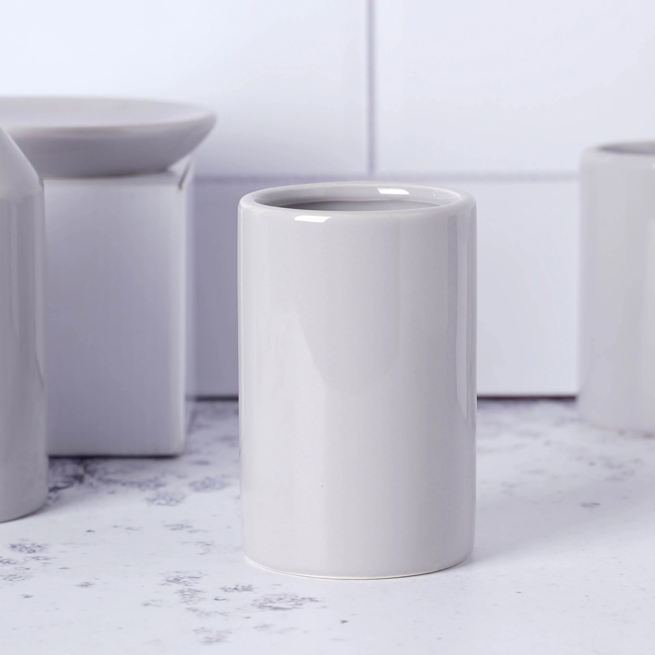 Bathroom Set of 5 Grey - Image 5