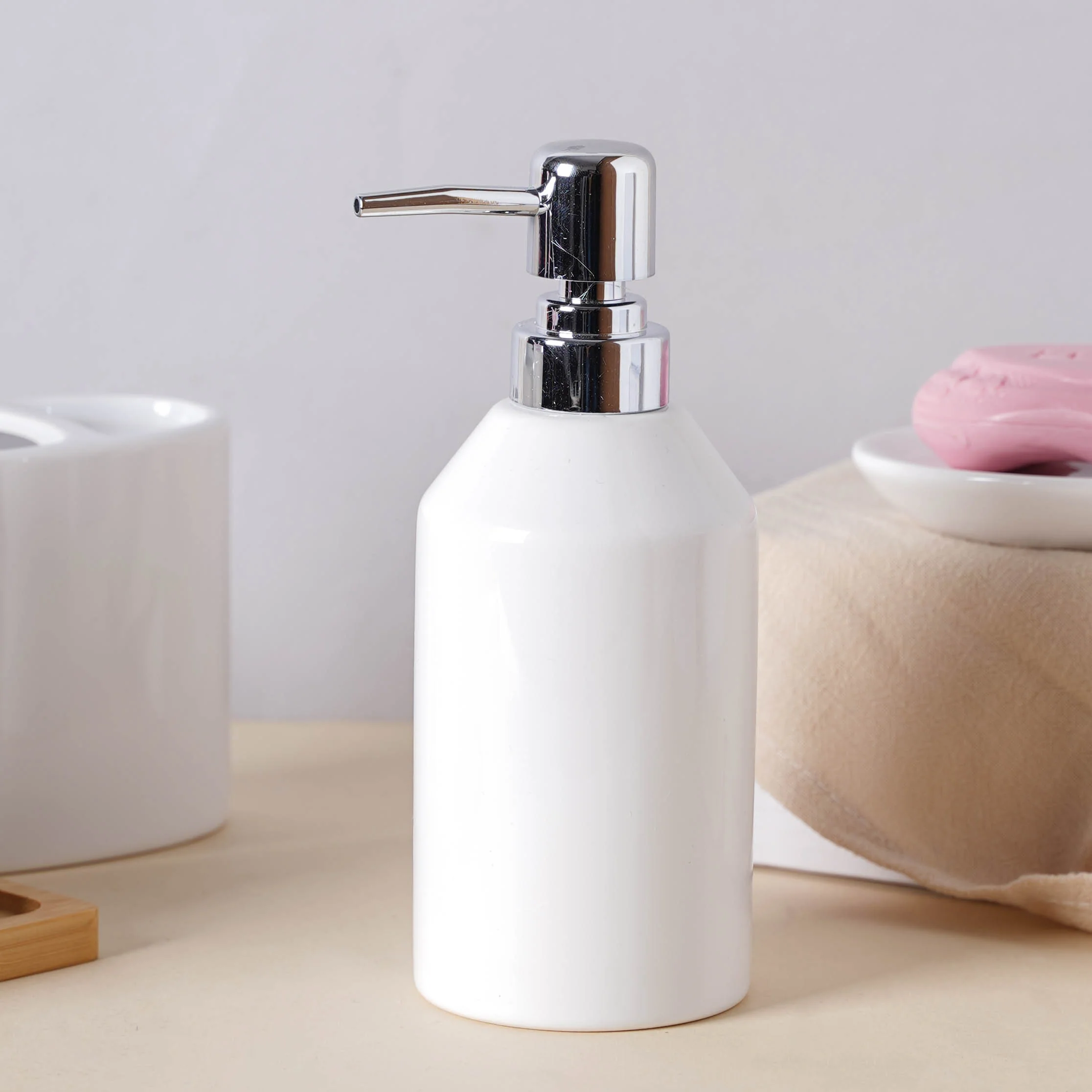 Bathroom Set of 5 White - Image 6