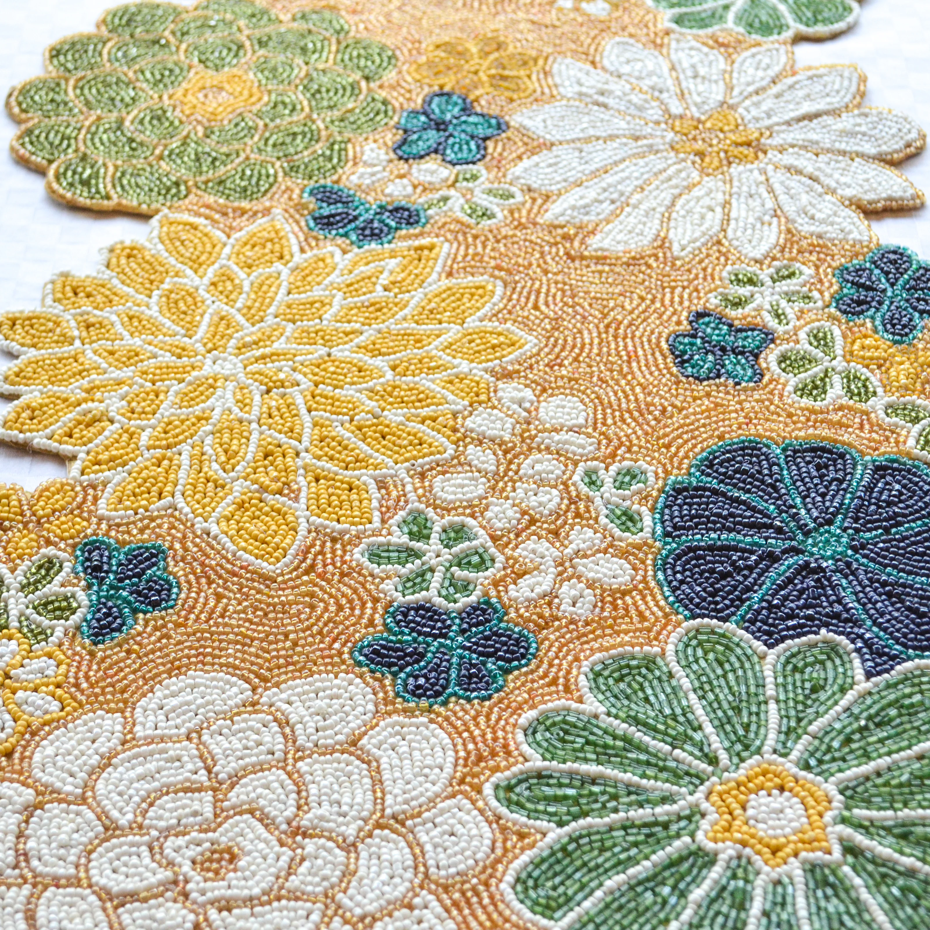 Beads Bloom Runner - Image 4