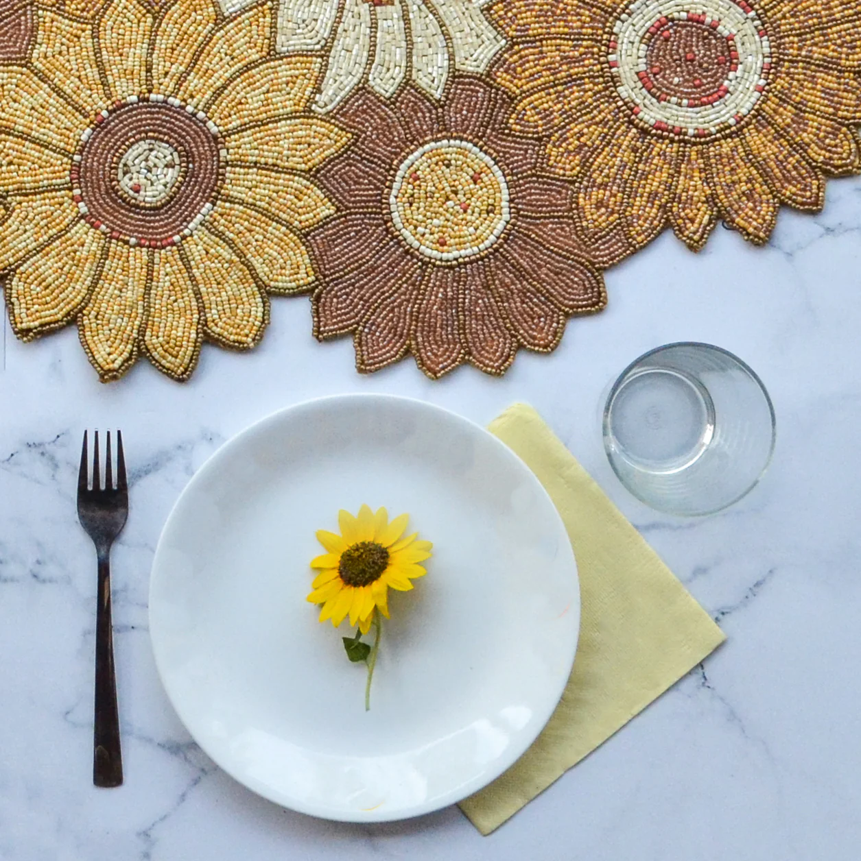 BEADS Sunflower Runner - Yellow, White and Gold - Image 7