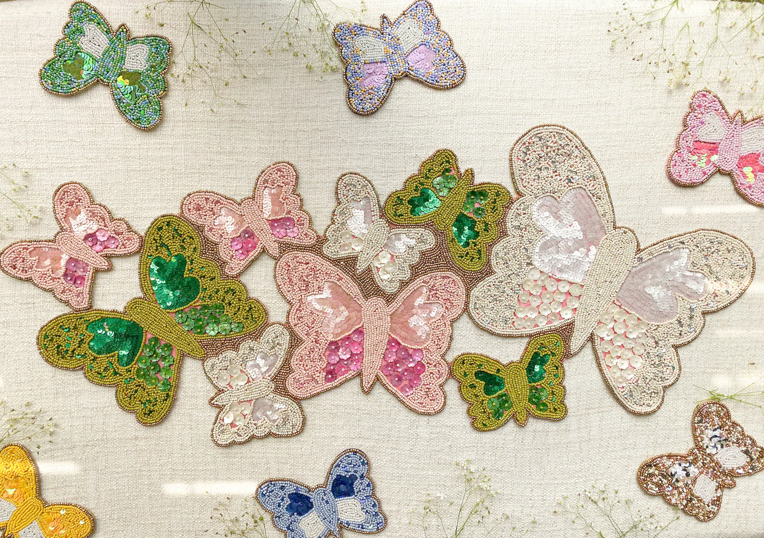 BEADS Butterfly Runner - Pink Green White - Image 5