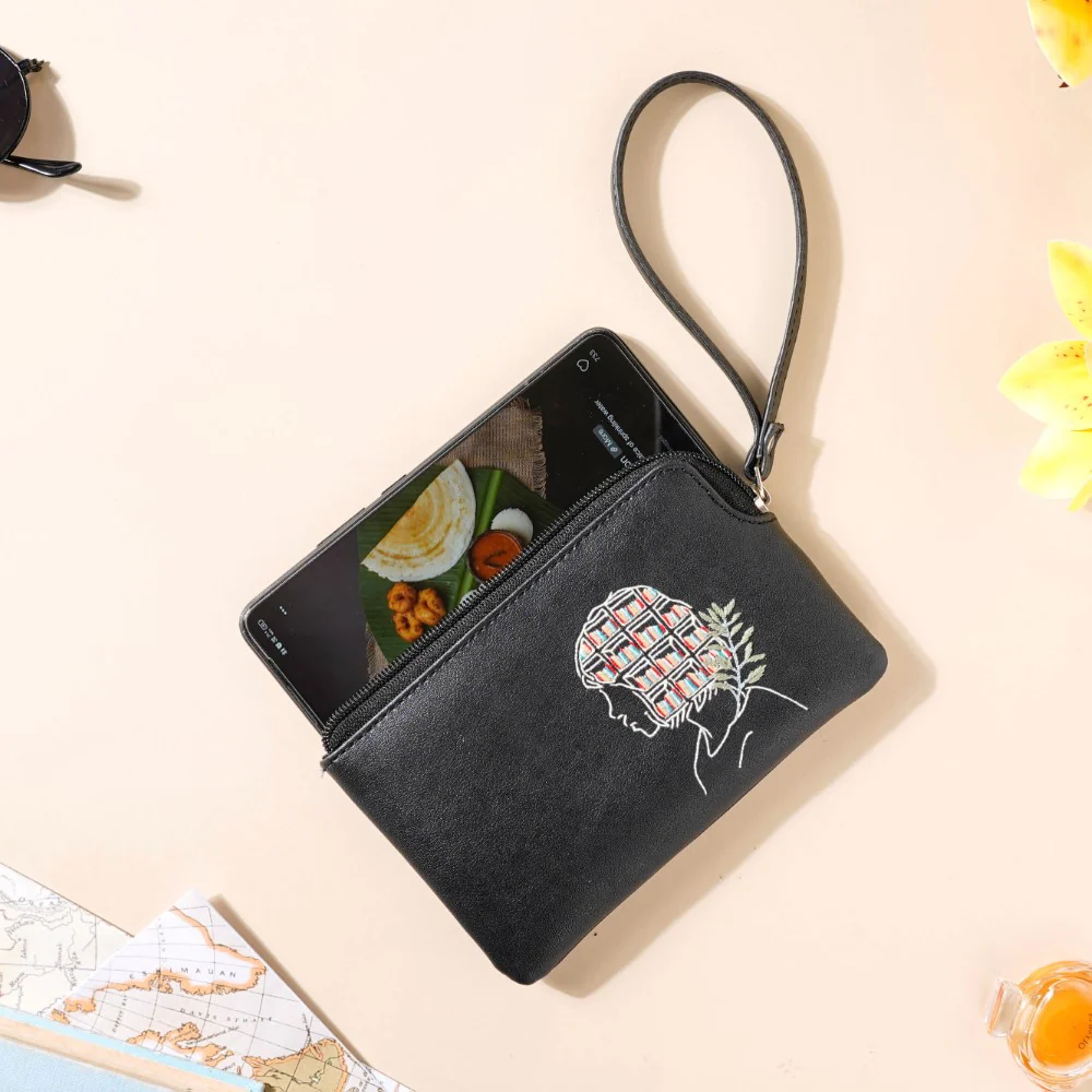 Beautiful Mind Wristlet Black - Image 7