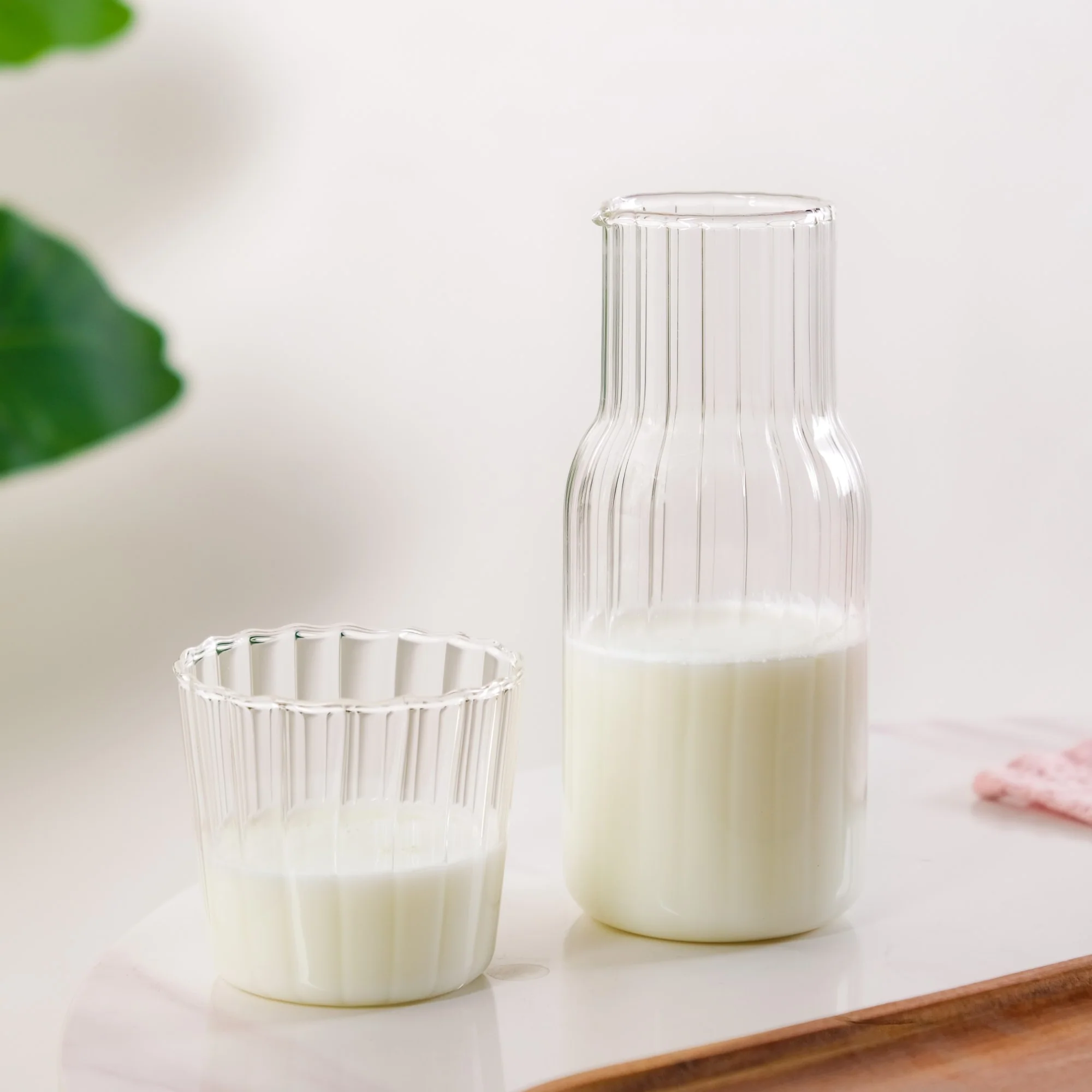 Bedside Glass Carafe With Tumbler - Image 9