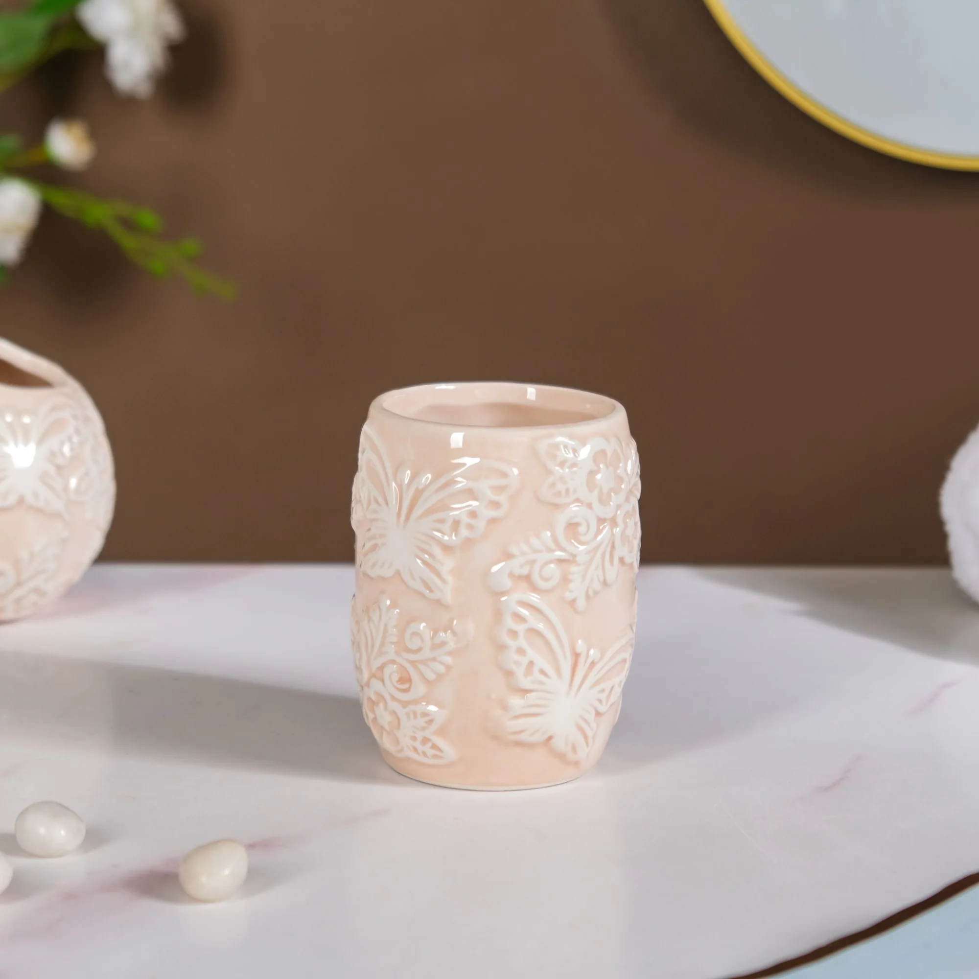 Beige Embossed Ceramic Bath Set Of 3 - Image 6