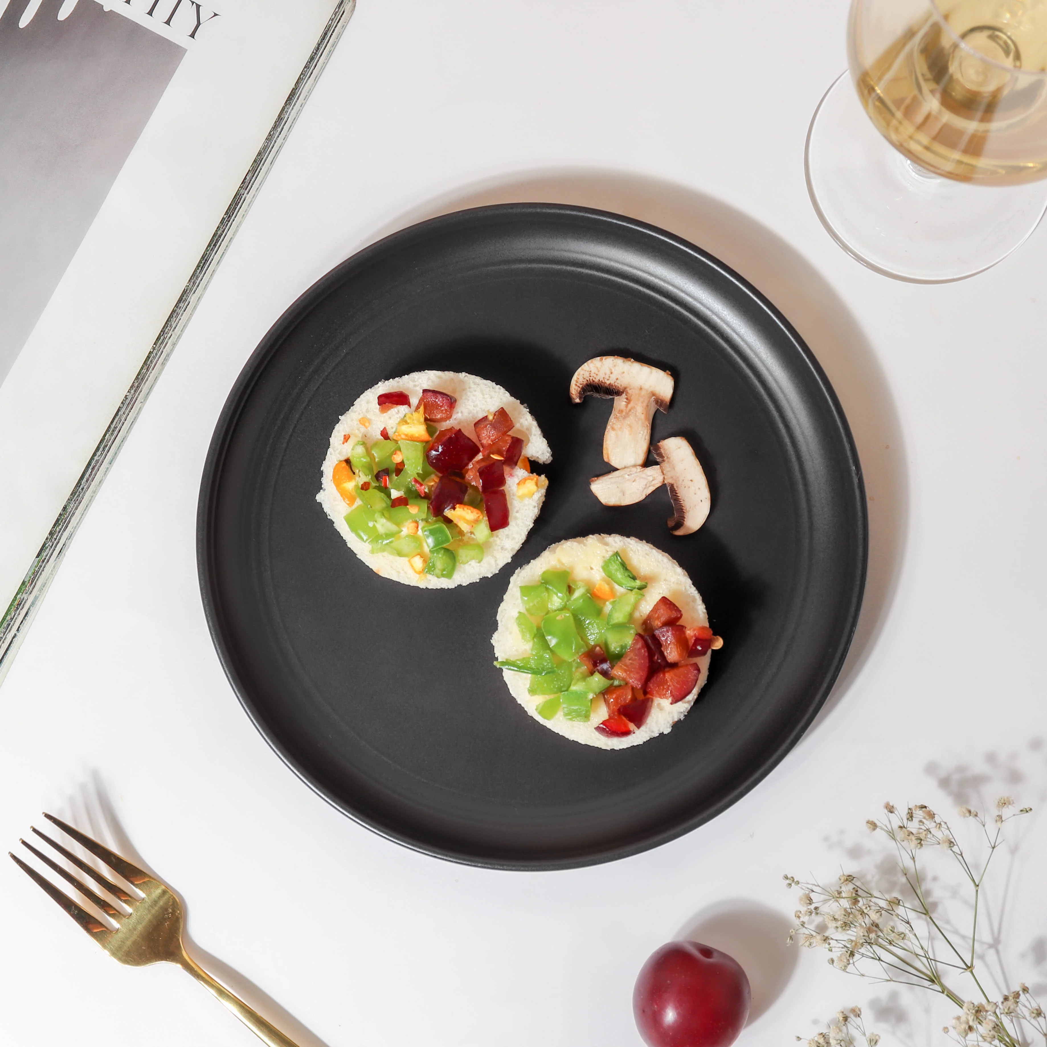 Bellinor Black Snack Plate 8 Inch