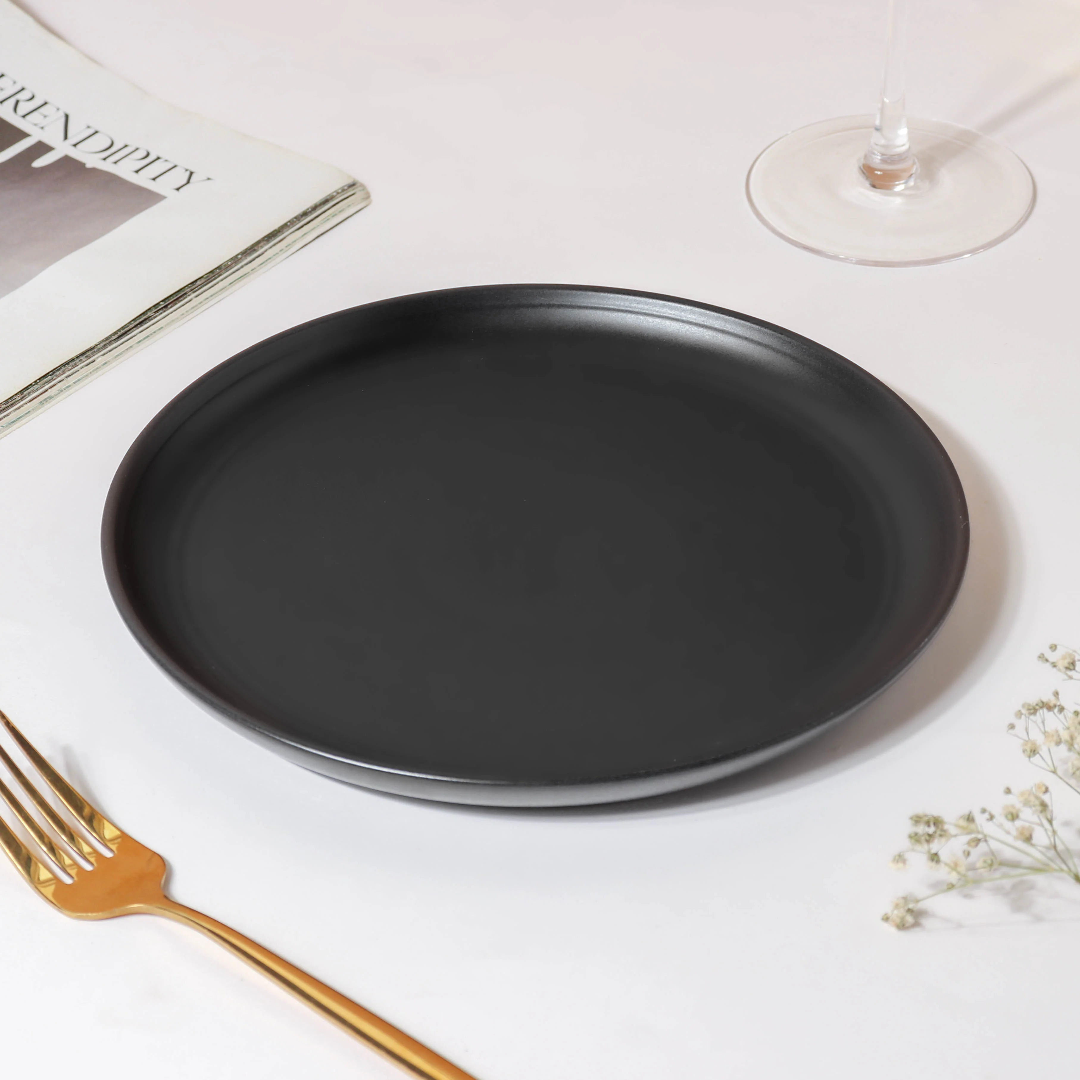 Bellinor Black Snack Plate 8 Inch - Image 5