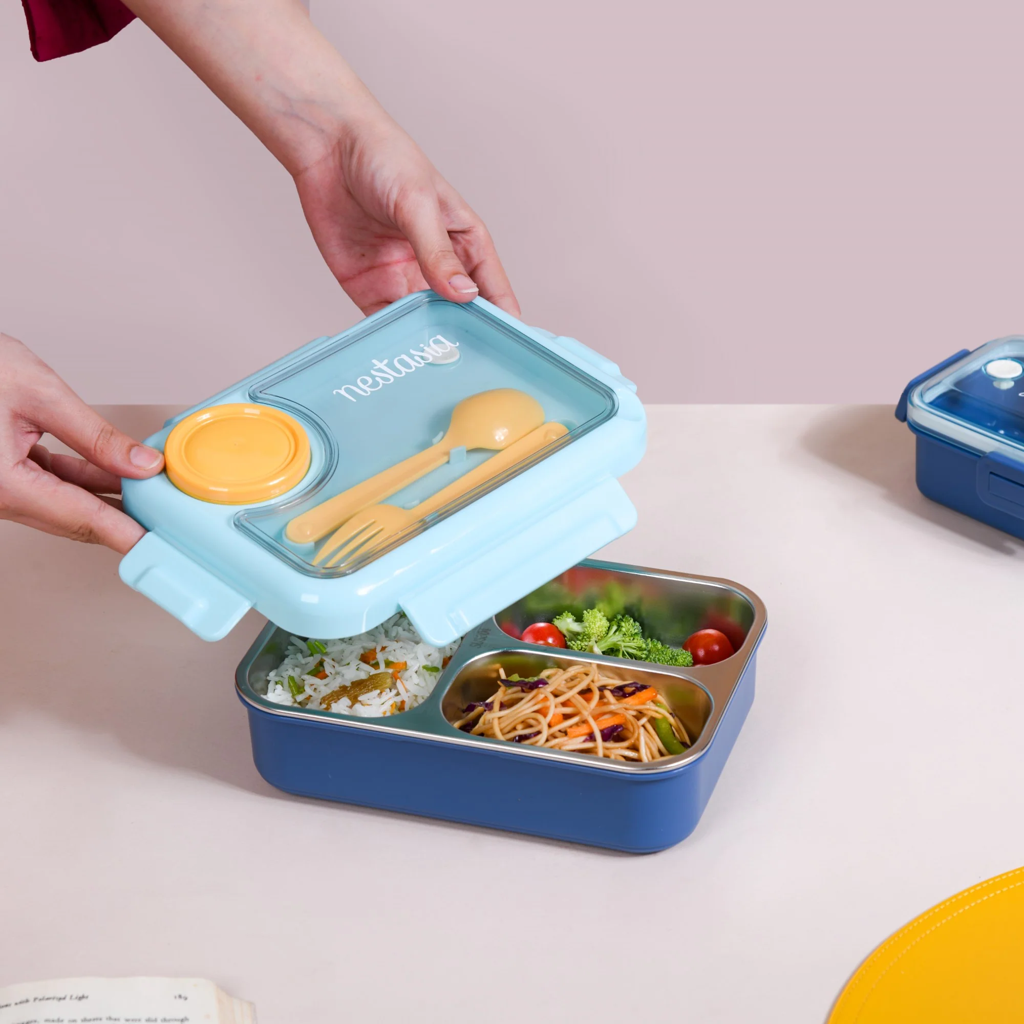 Bento Lunch Box With 3 Compartments Blue 750ml - Image 5